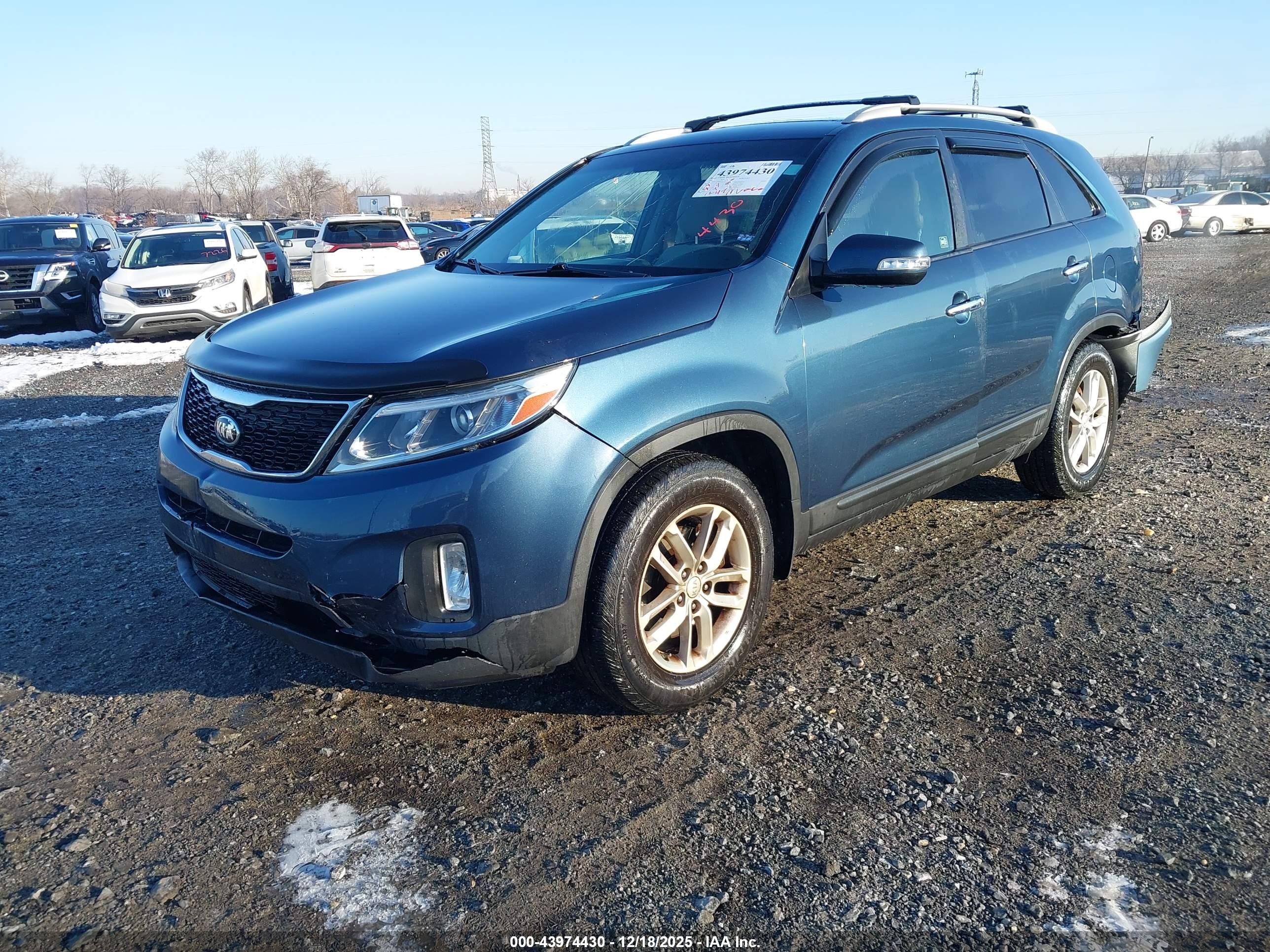 KIA SORENTO image 2