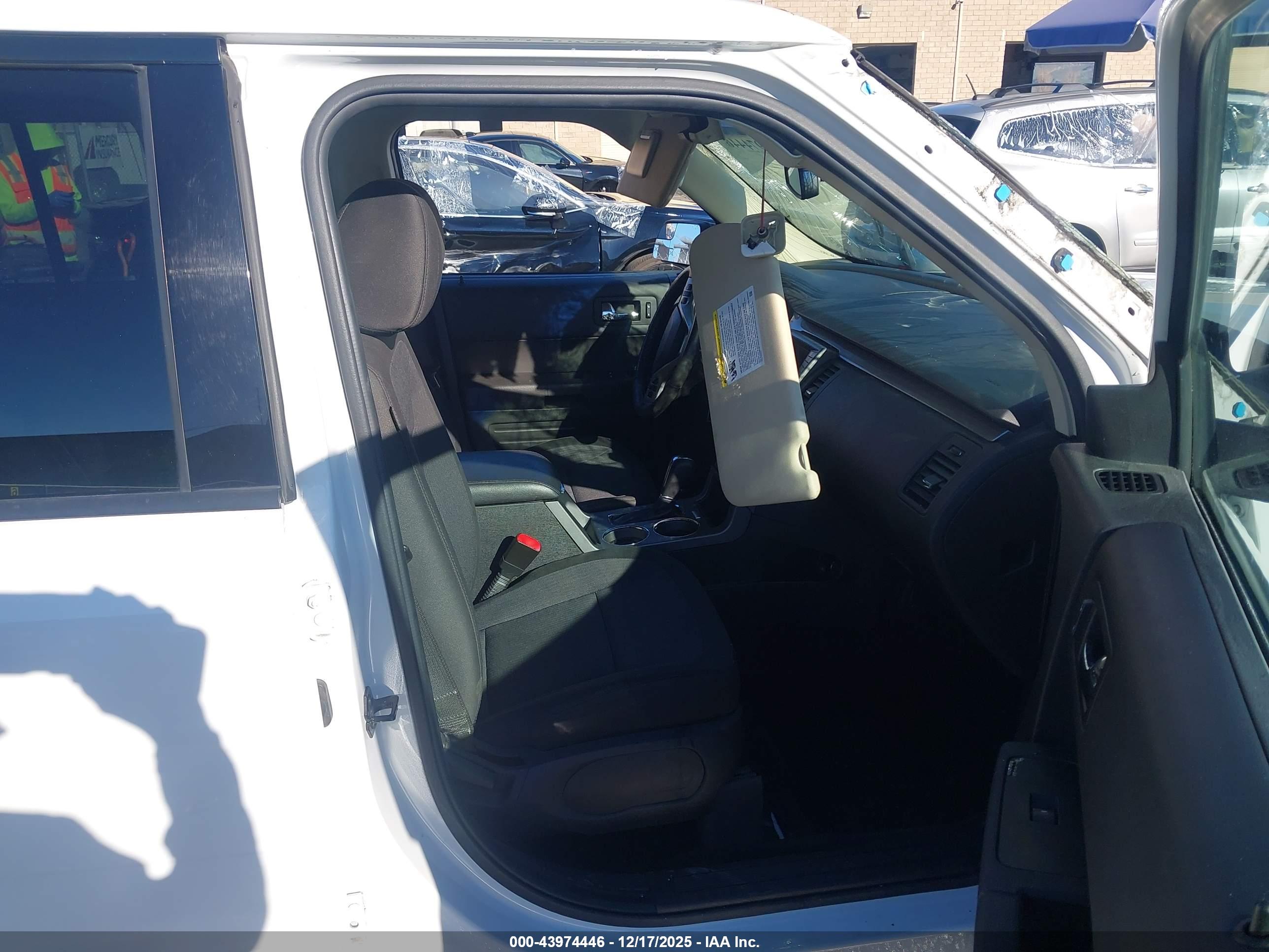 FORD FLEX image 5