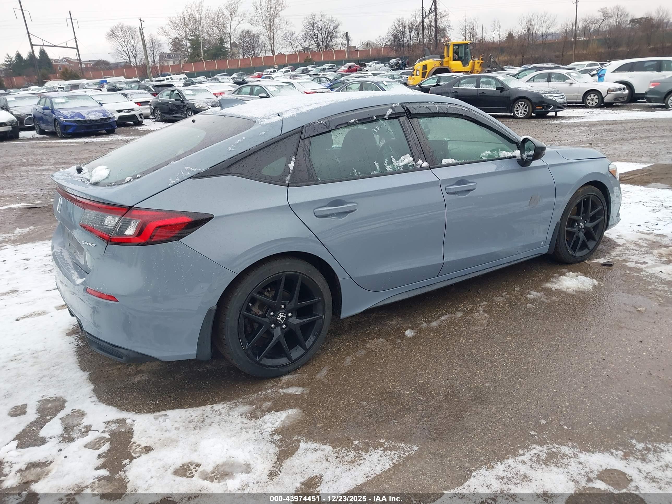 HONDA CIVIC image 4