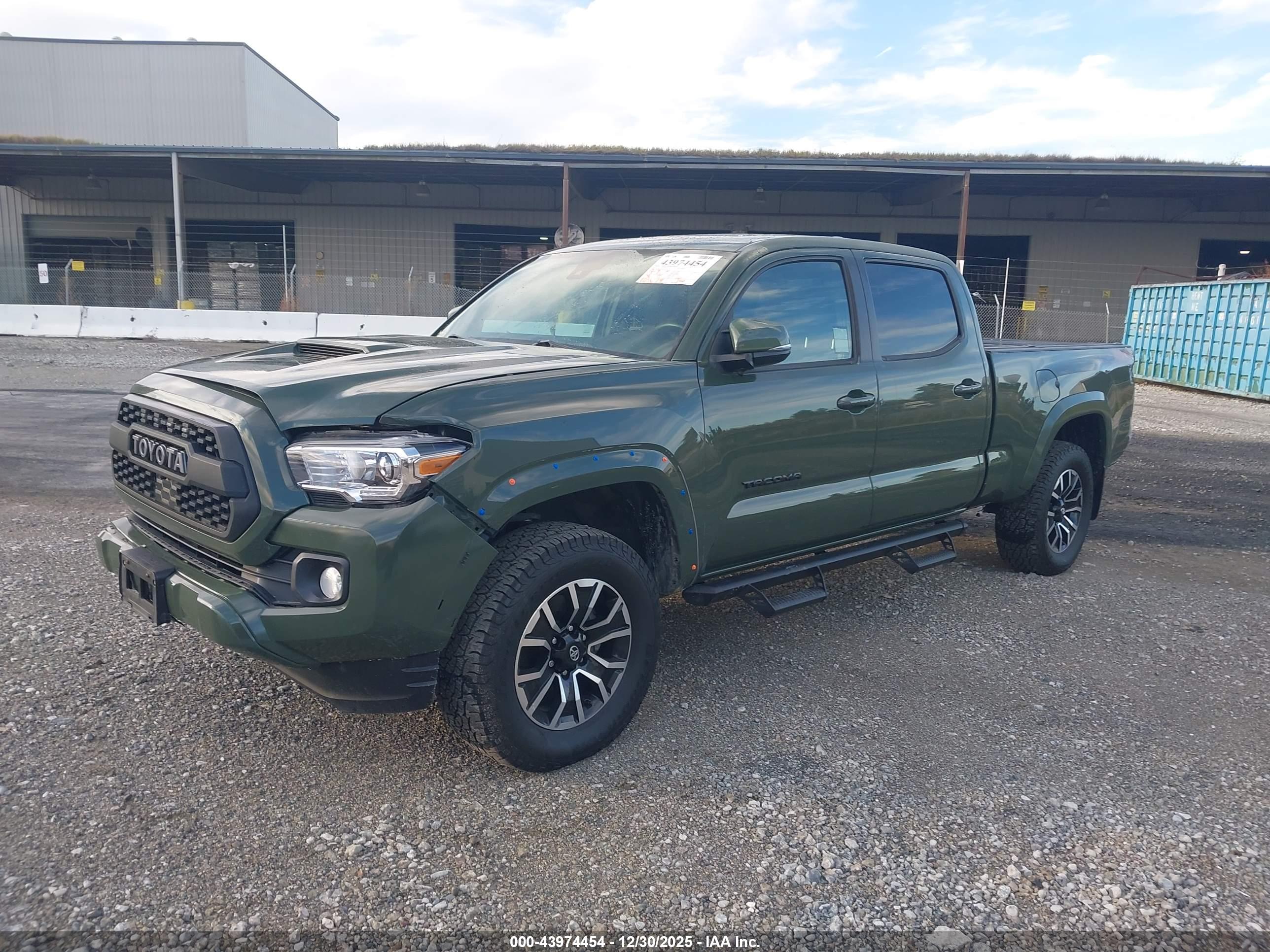 TOYOTA TACOMA image 2