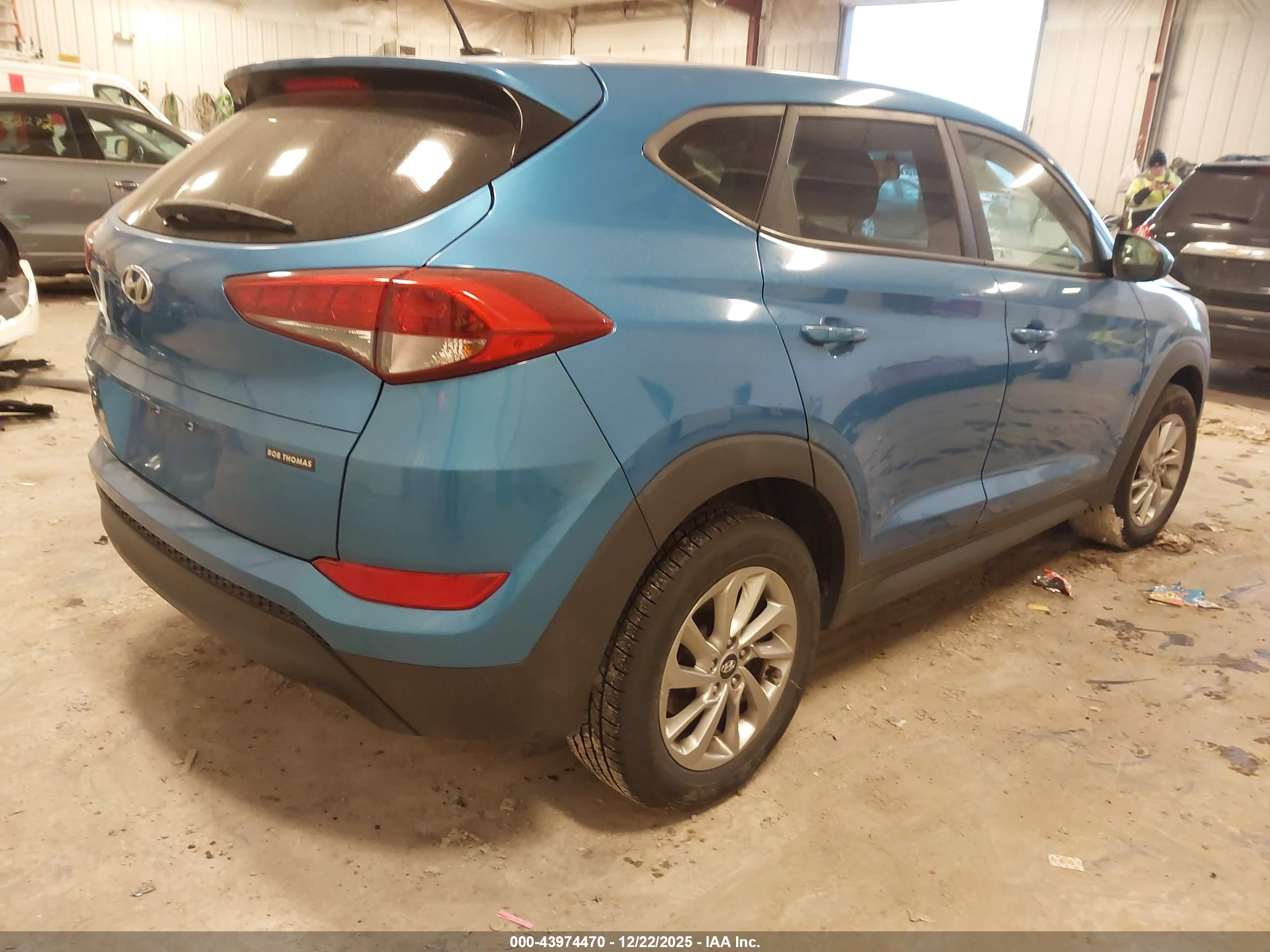 HYUNDAI TUCSON image 4
