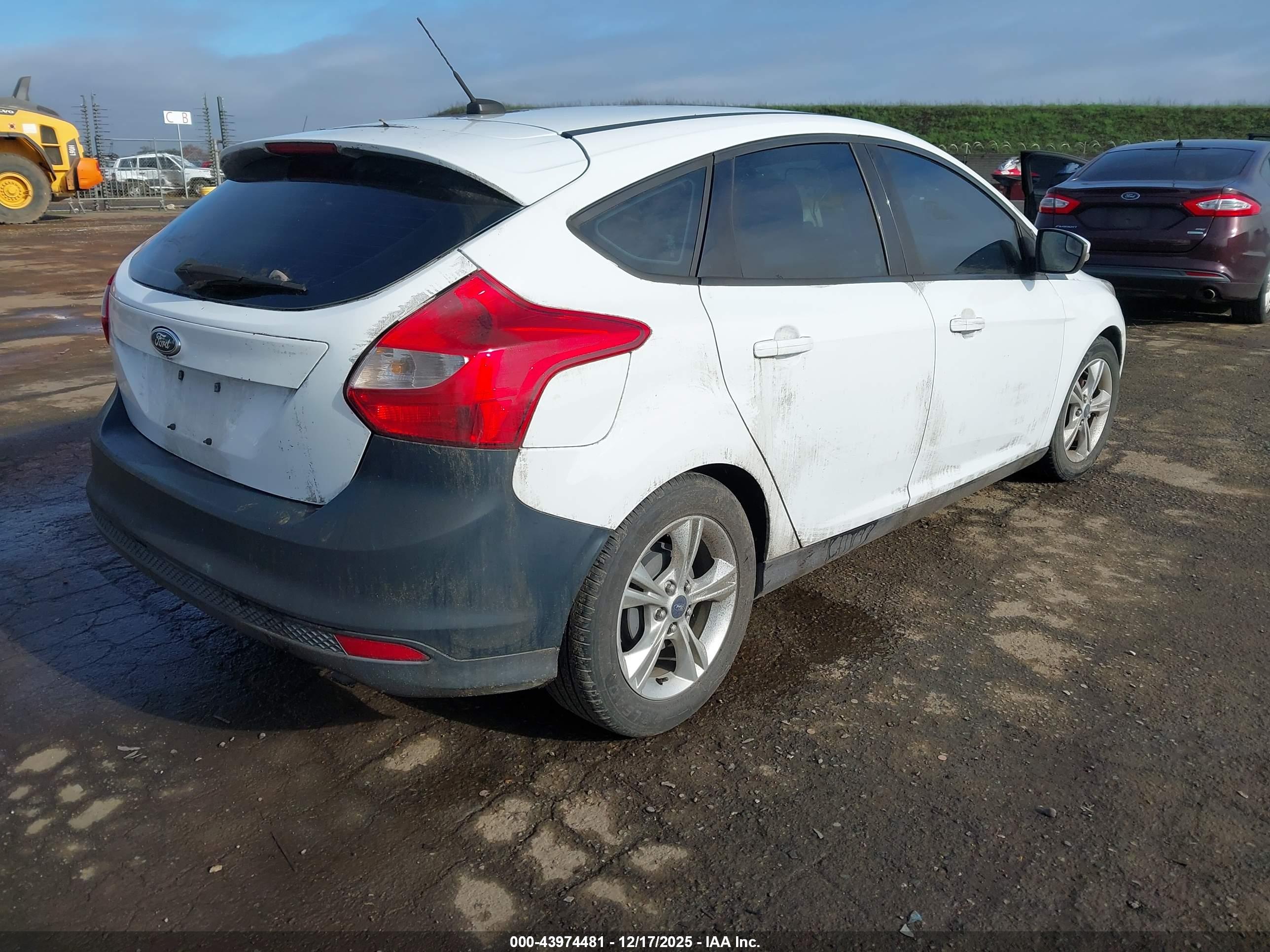 FORD FOCUS image 4