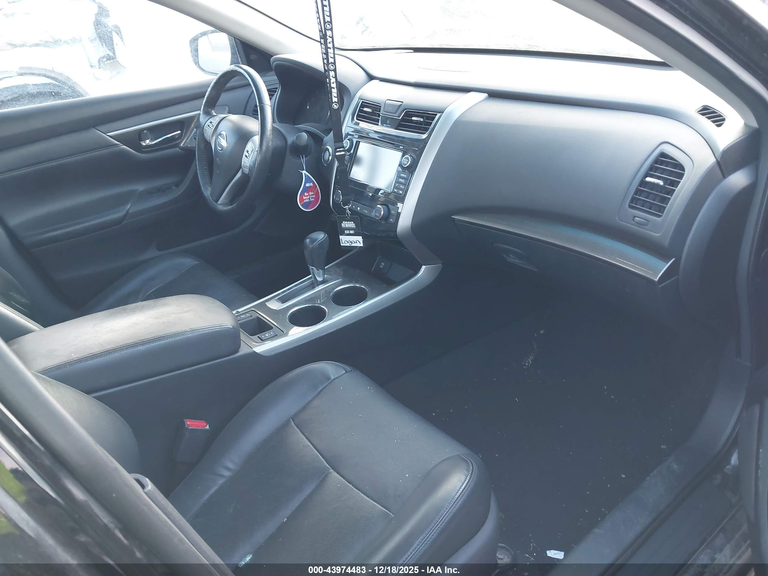 NISSAN ALTIMA image 5