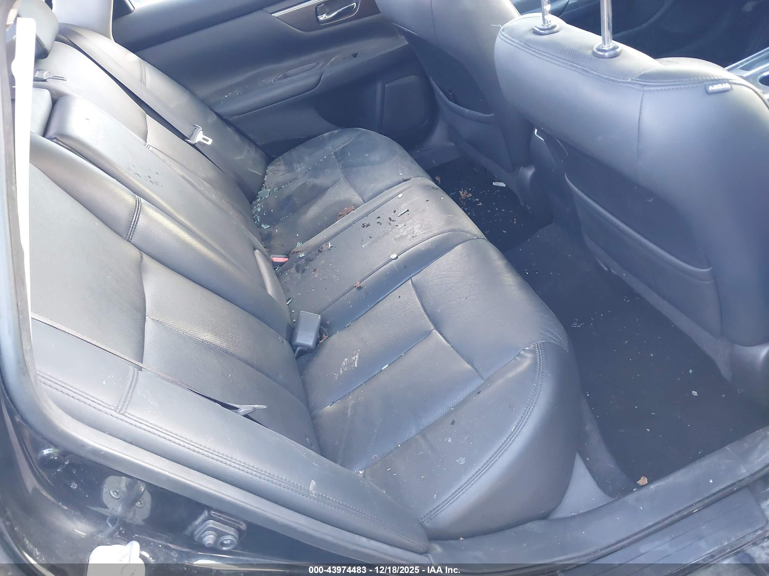 NISSAN ALTIMA image 8