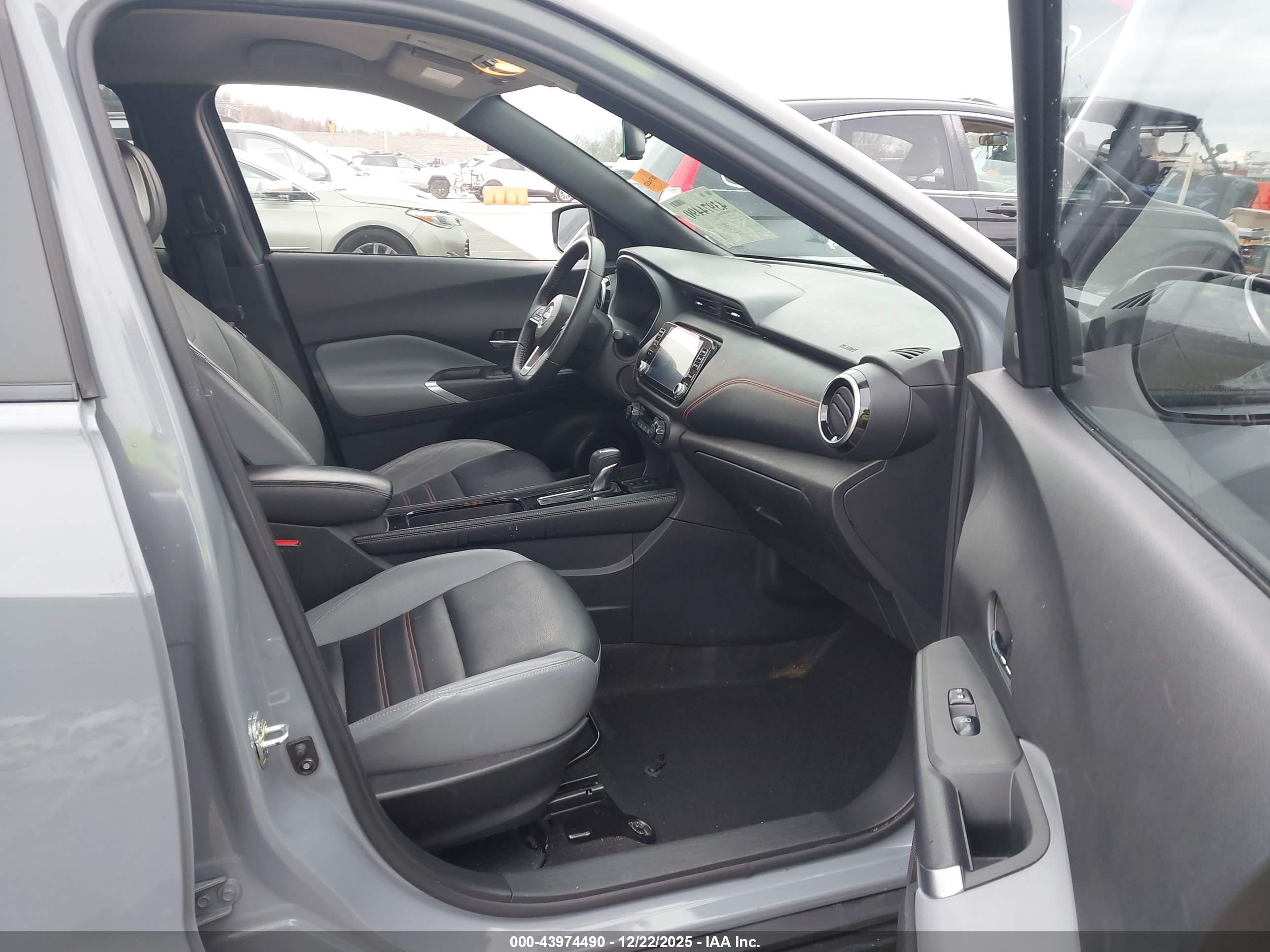 NISSAN KICKS image 5