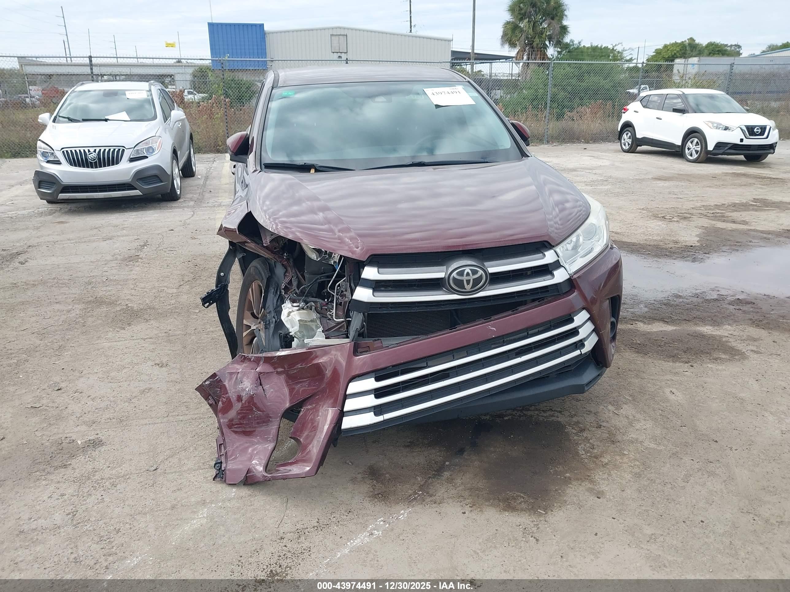 TOYOTA HIGHLANDER image 6