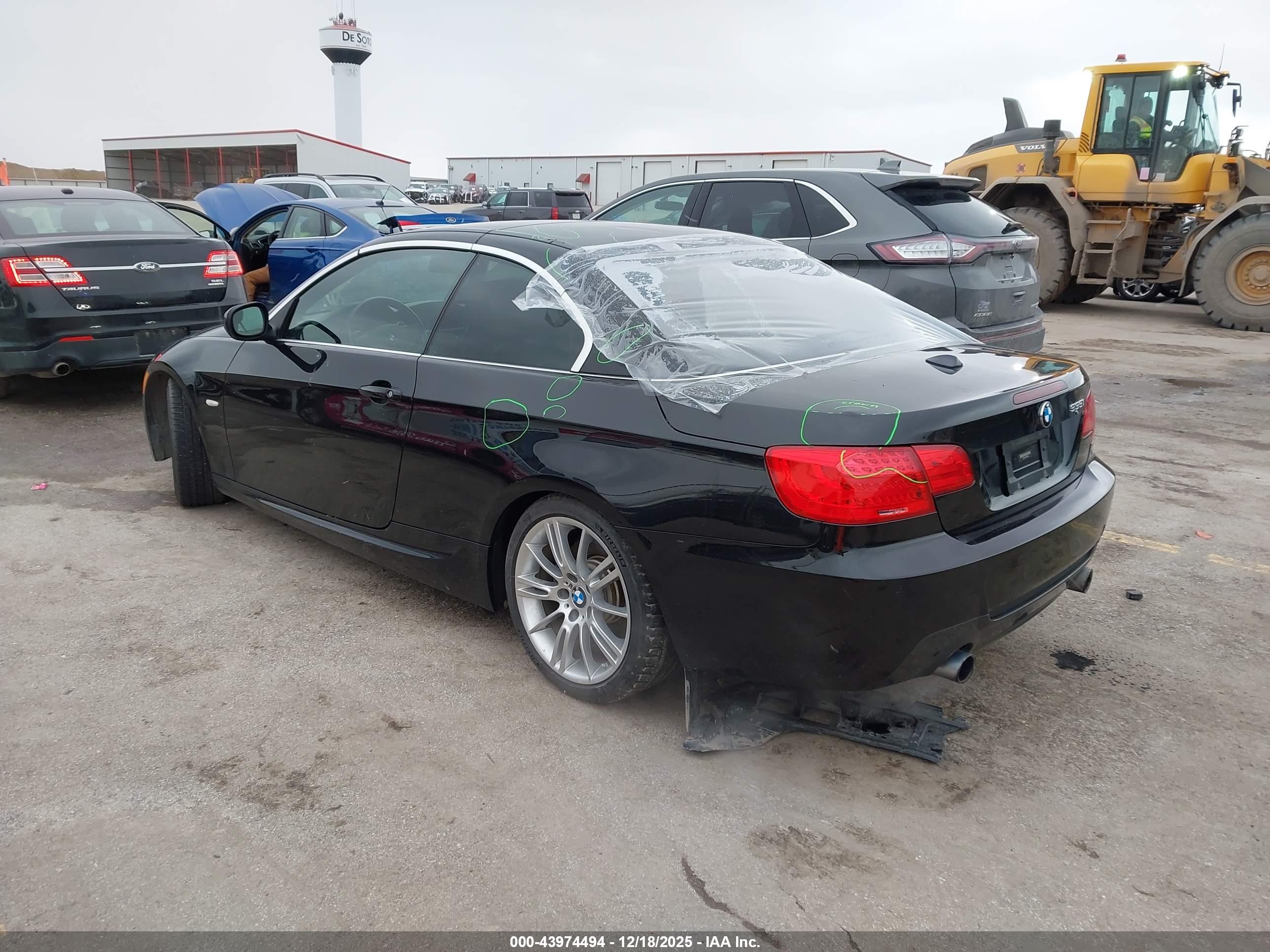 BMW 335I image 3