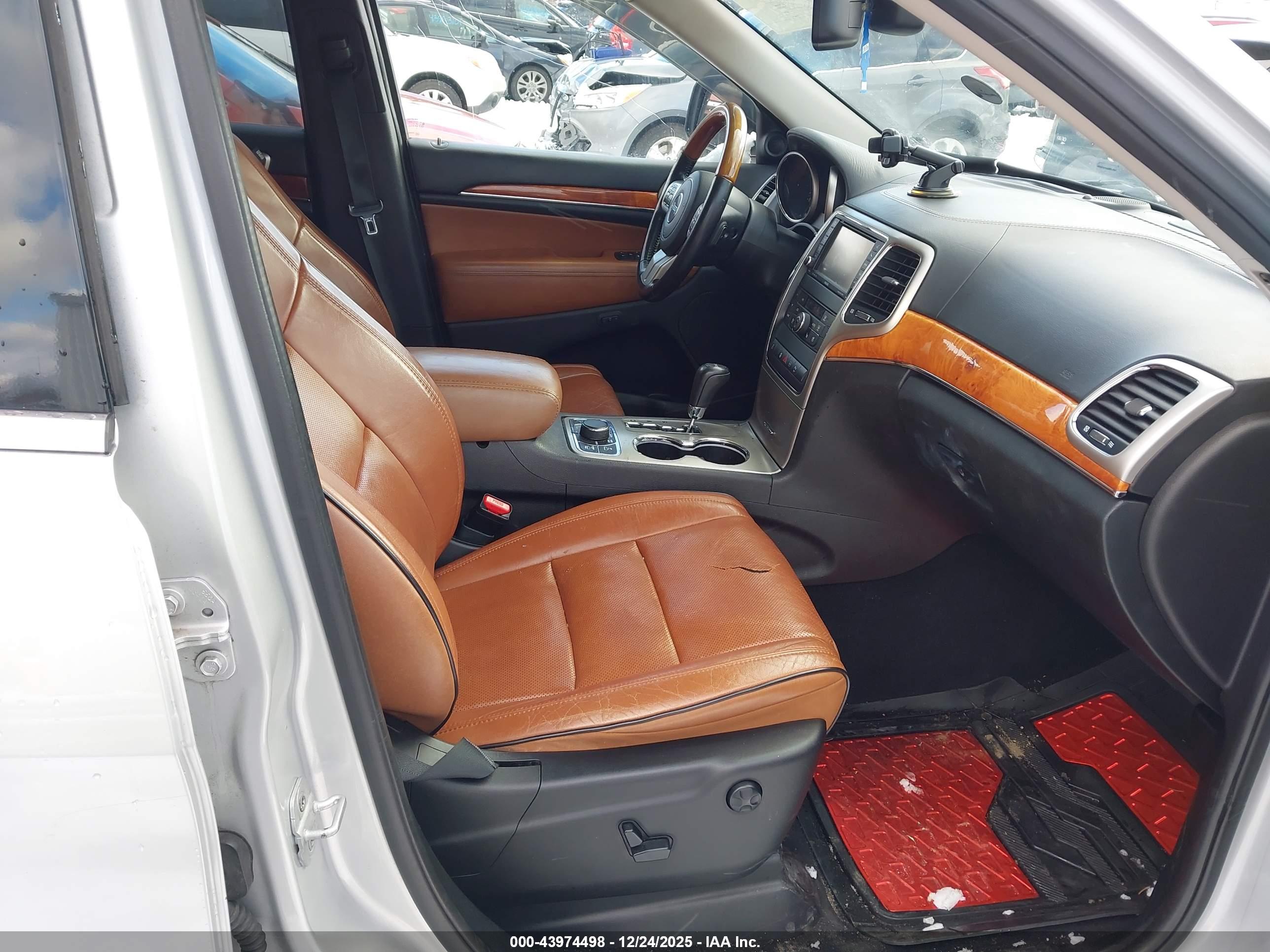 JEEP GRAND image 5
