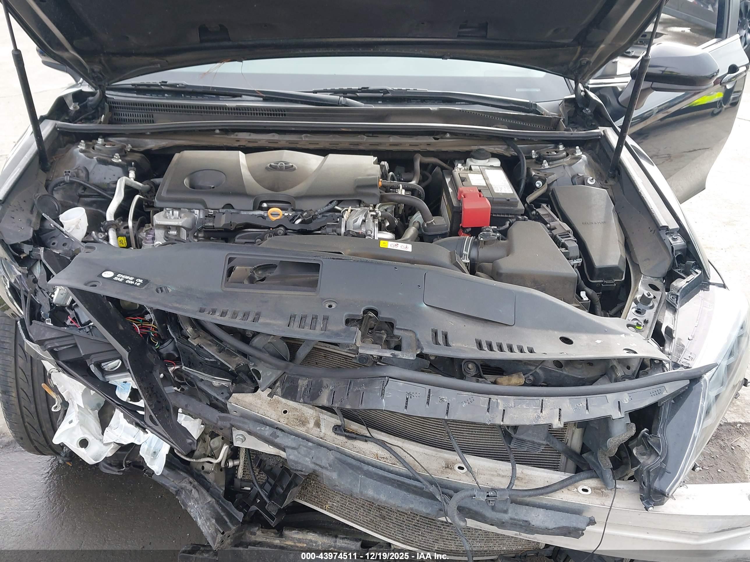 TOYOTA CAMRY image 10