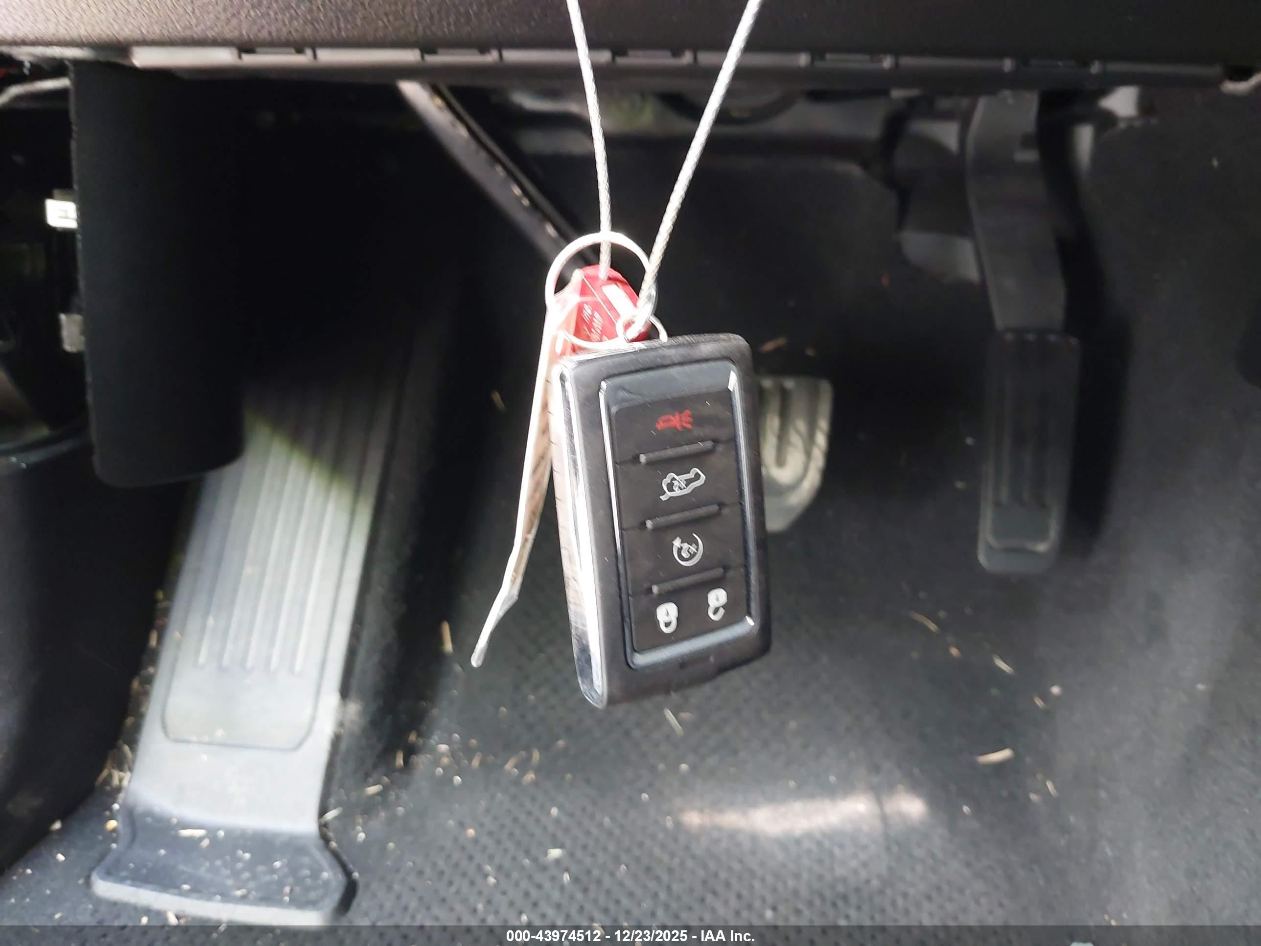 JEEP GRAND image 11
