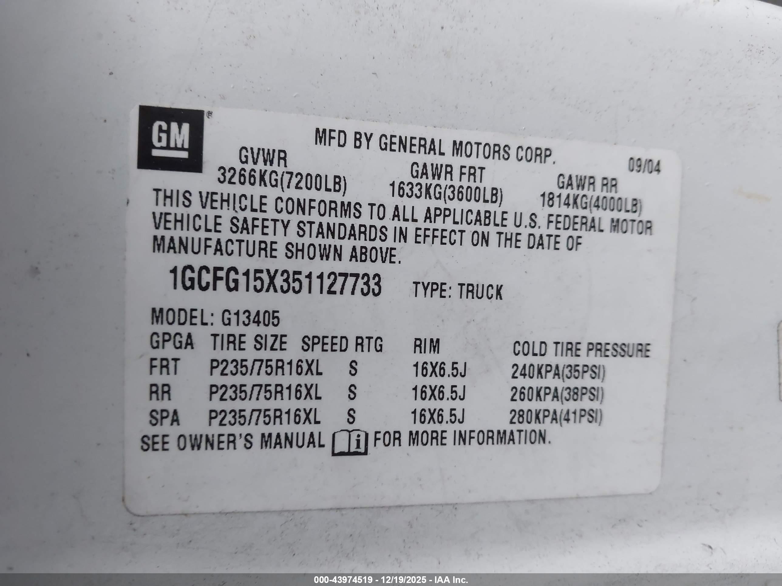 CHEVROLET EXPRESS image 9