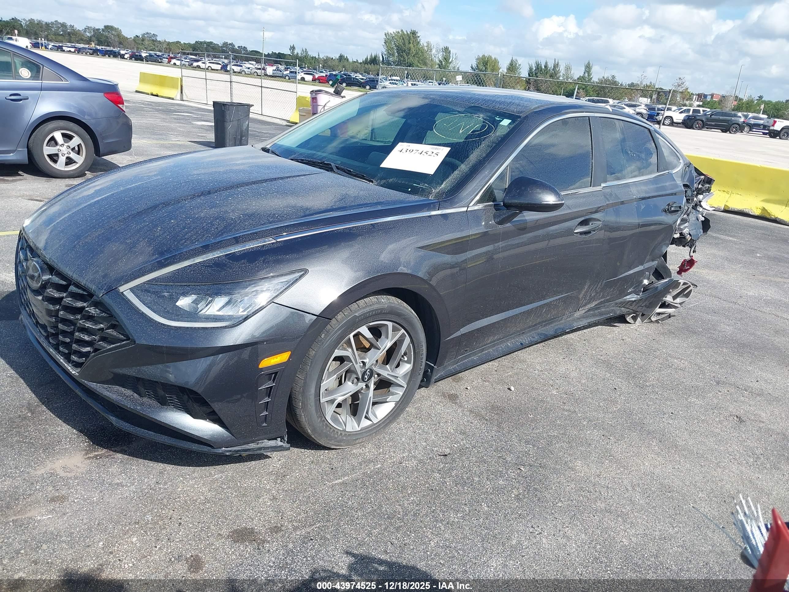HYUNDAI SONATA image 2