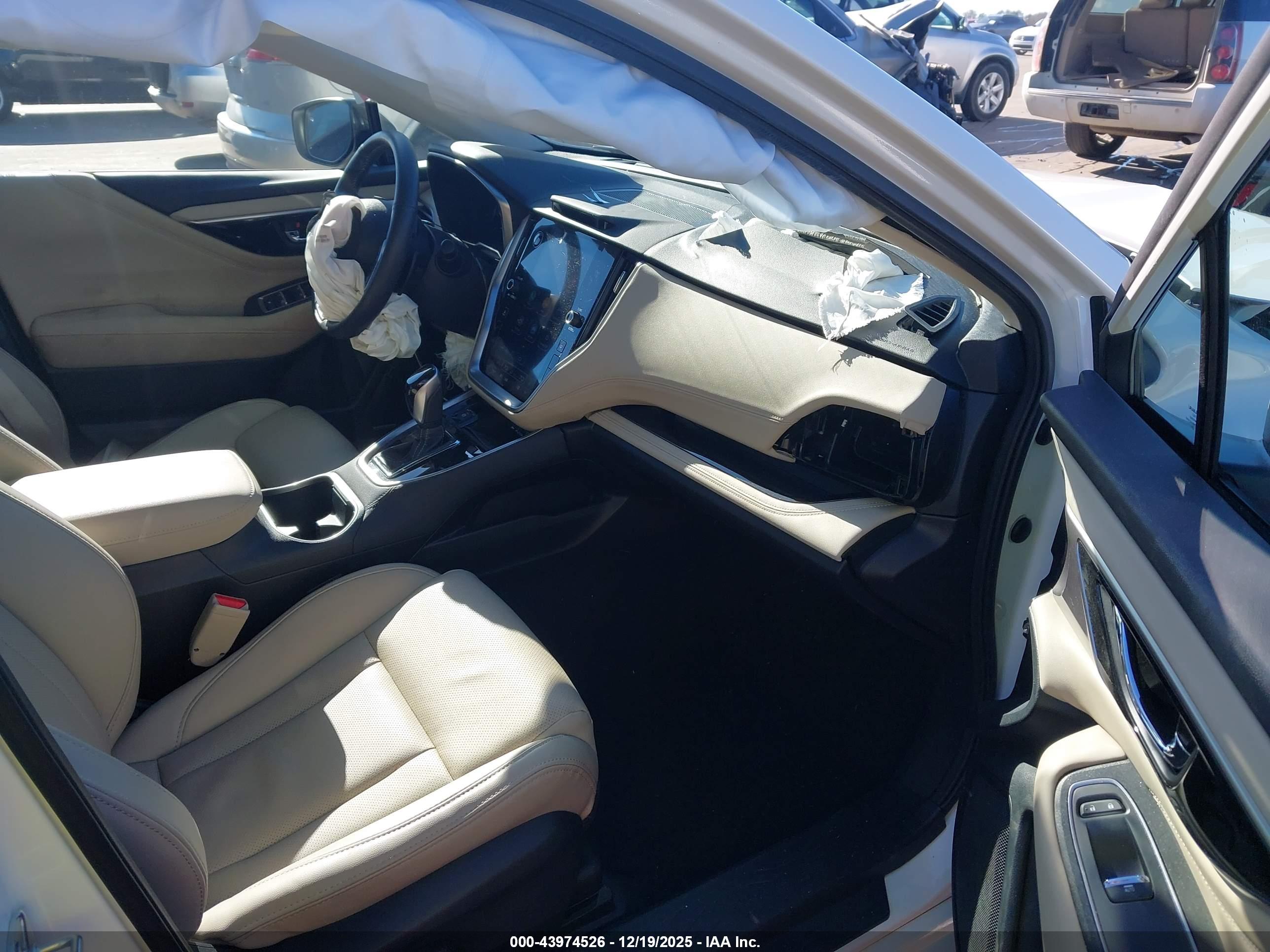 SUBARU LEGACY image 5