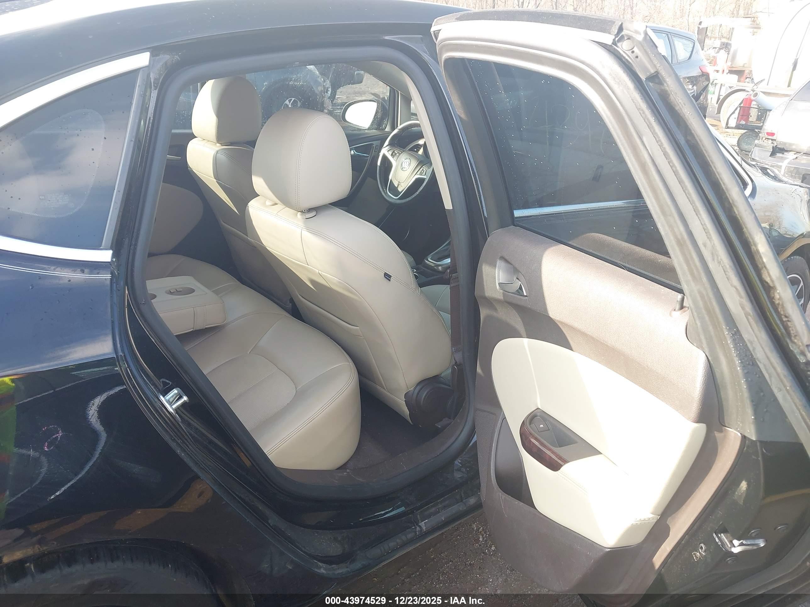 BUICK VERANO image 8