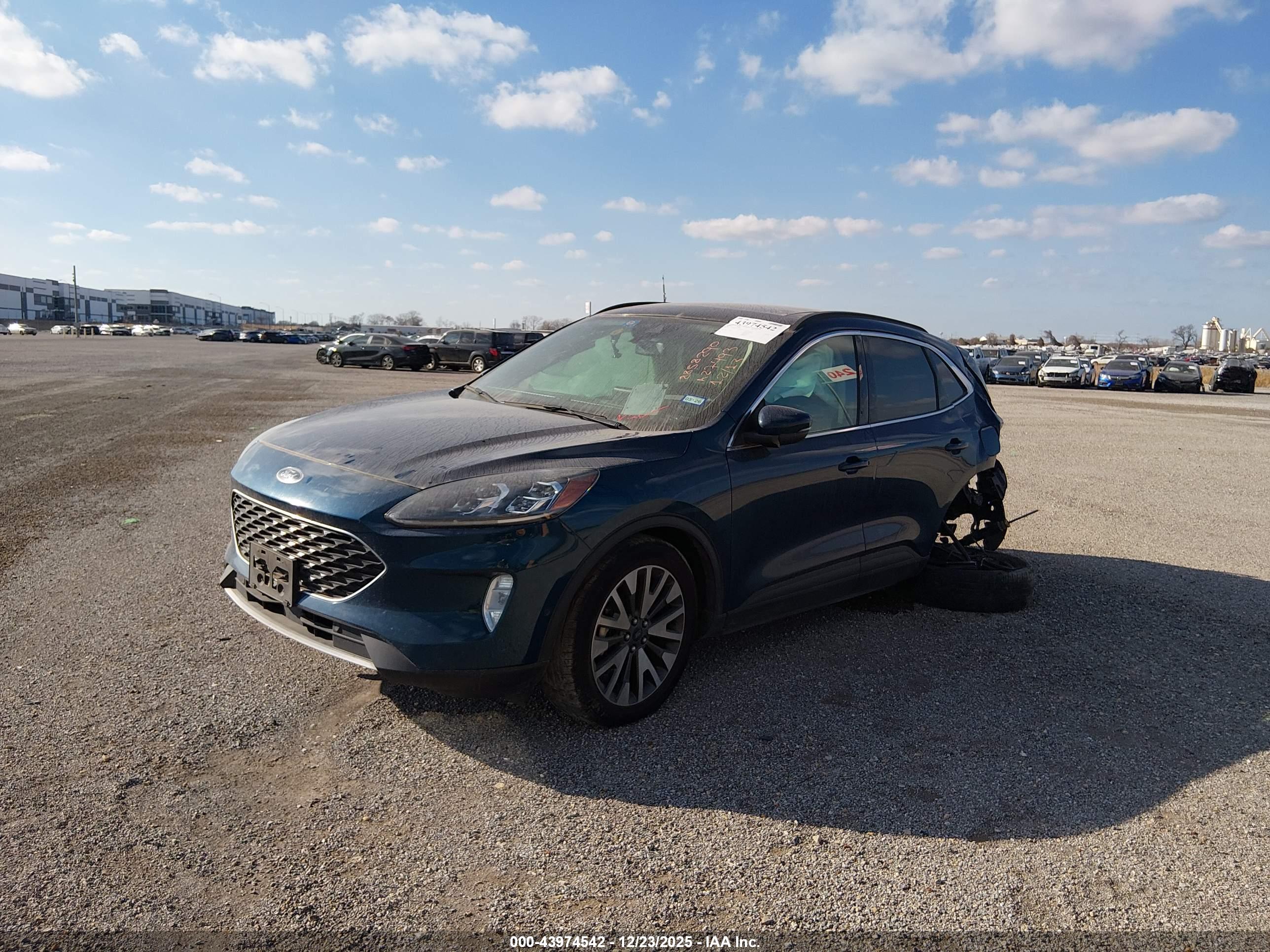 FORD ESCAPE image 2