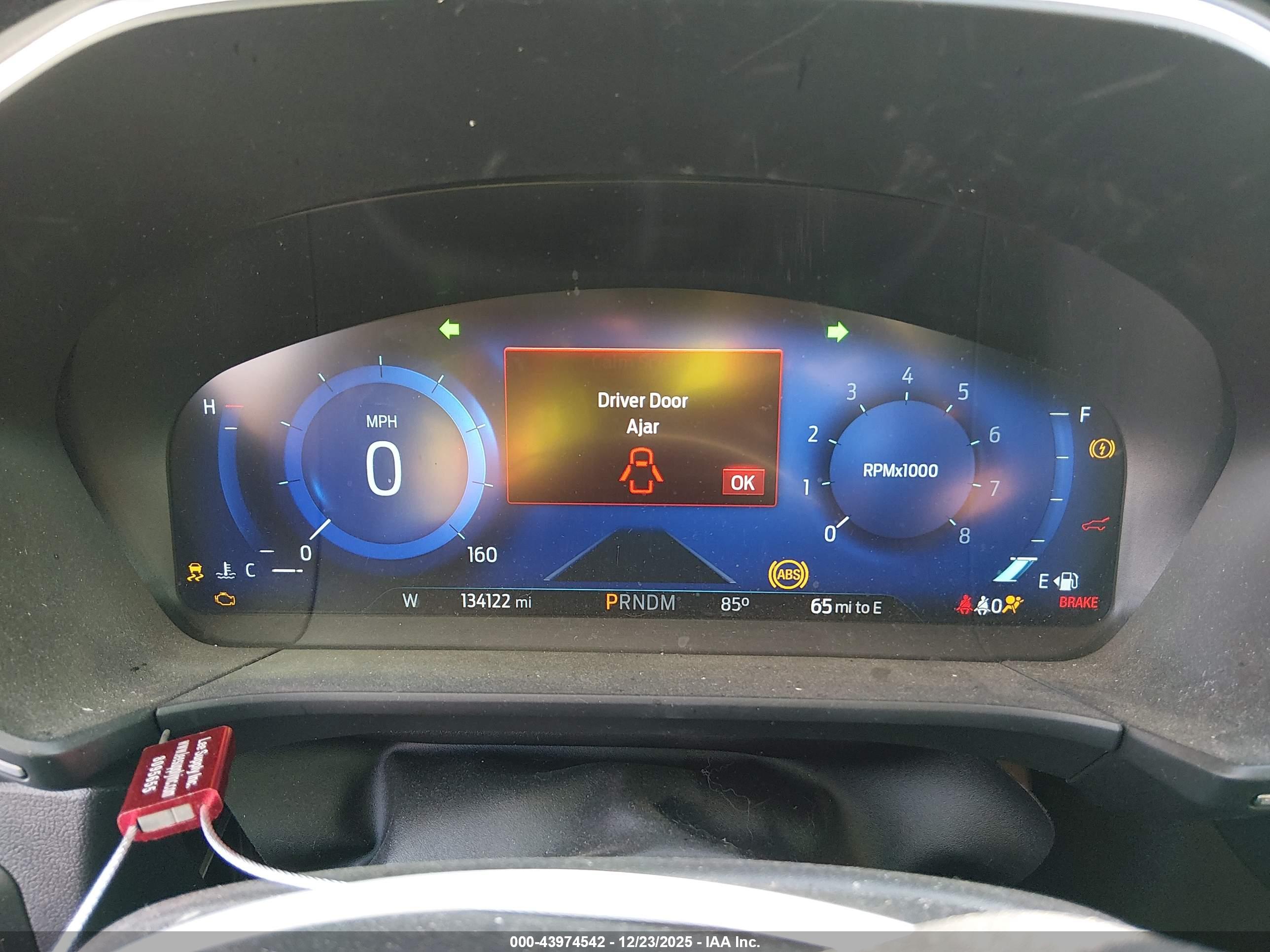 FORD ESCAPE image 7