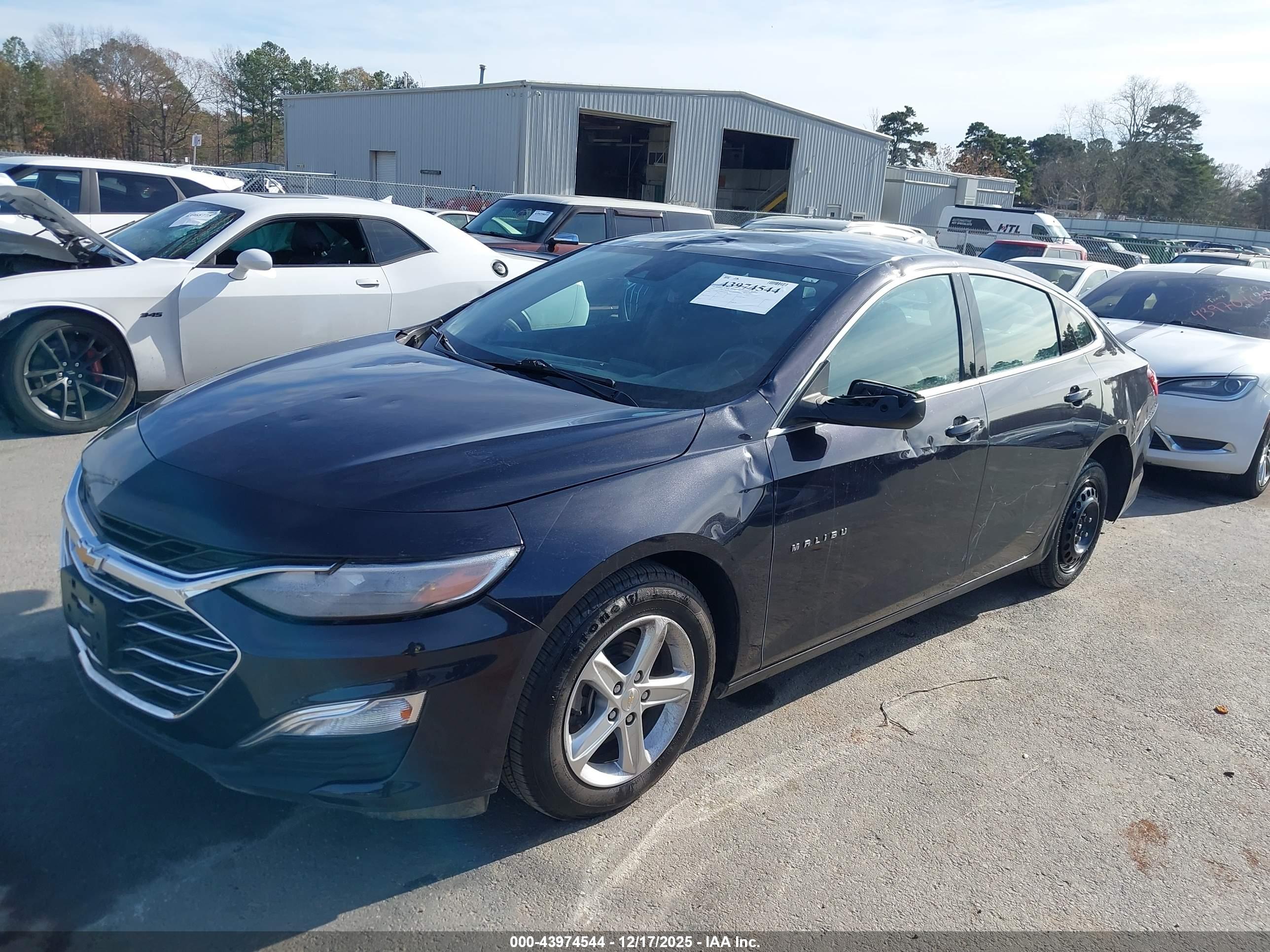 CHEVROLET MALIBU image 2