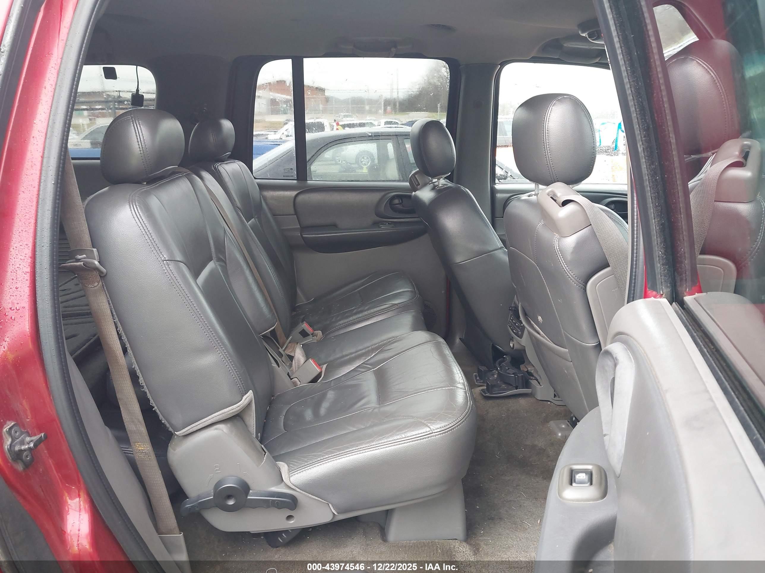 CHEVROLET TRAILBLAZER image 8