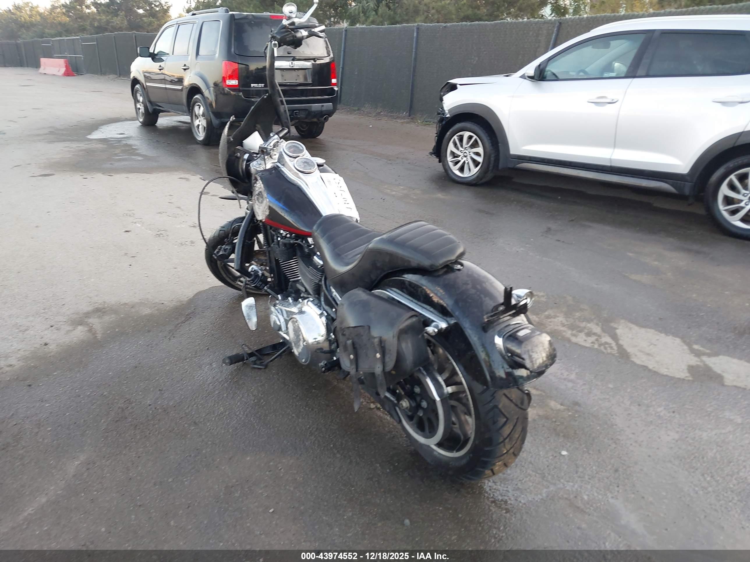 HARLEY-DAVIDSON FXLR image 3
