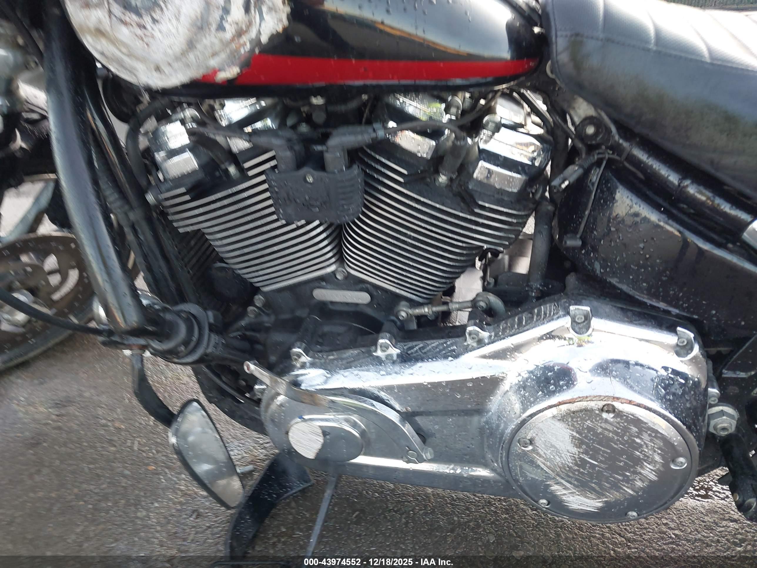 HARLEY-DAVIDSON FXLR image 9