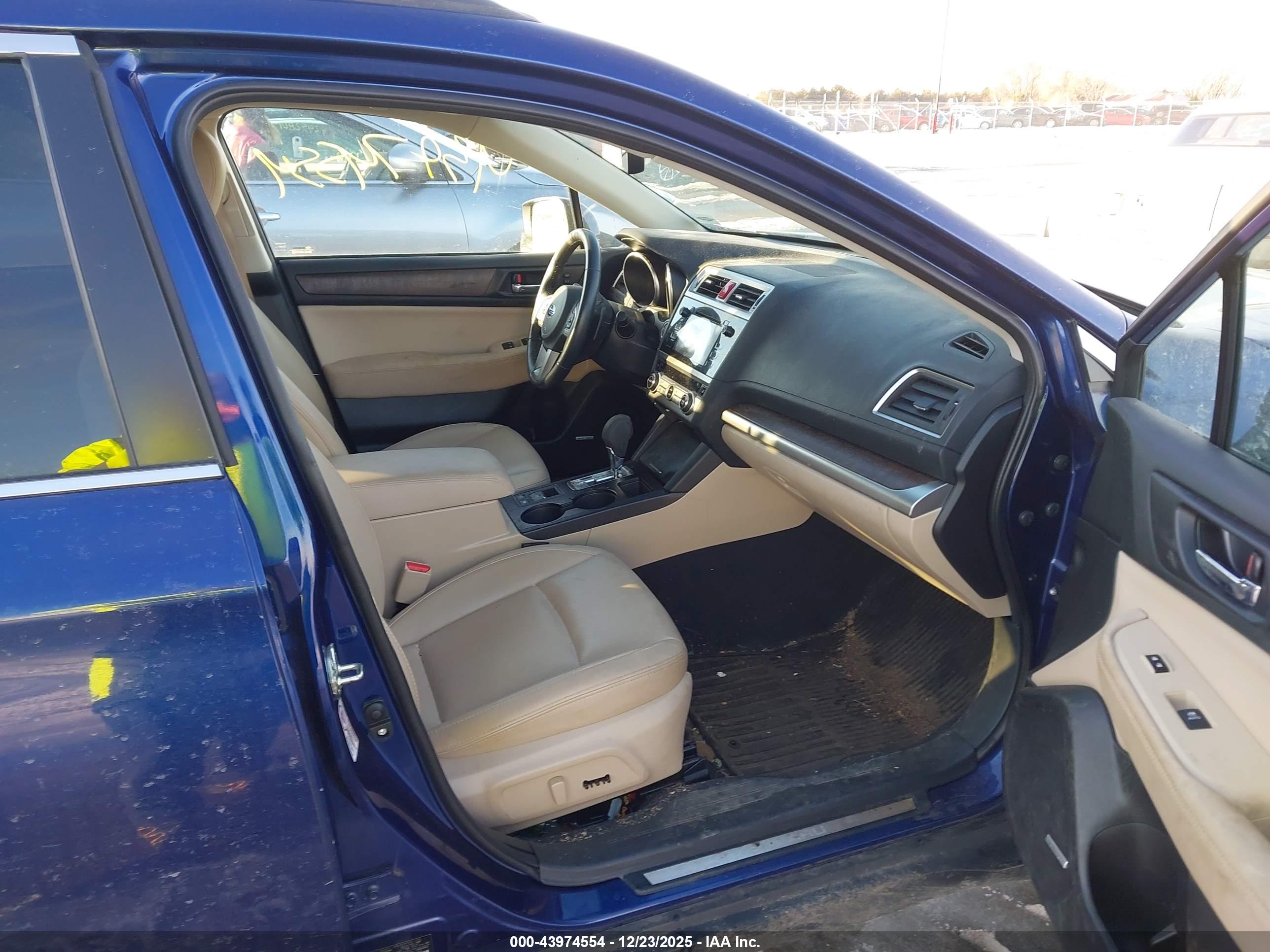 SUBARU OUTBACK image 5