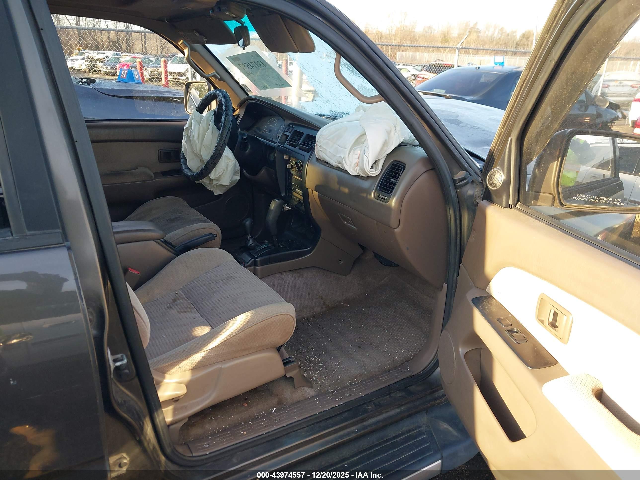 TOYOTA 4RUNNER image 5