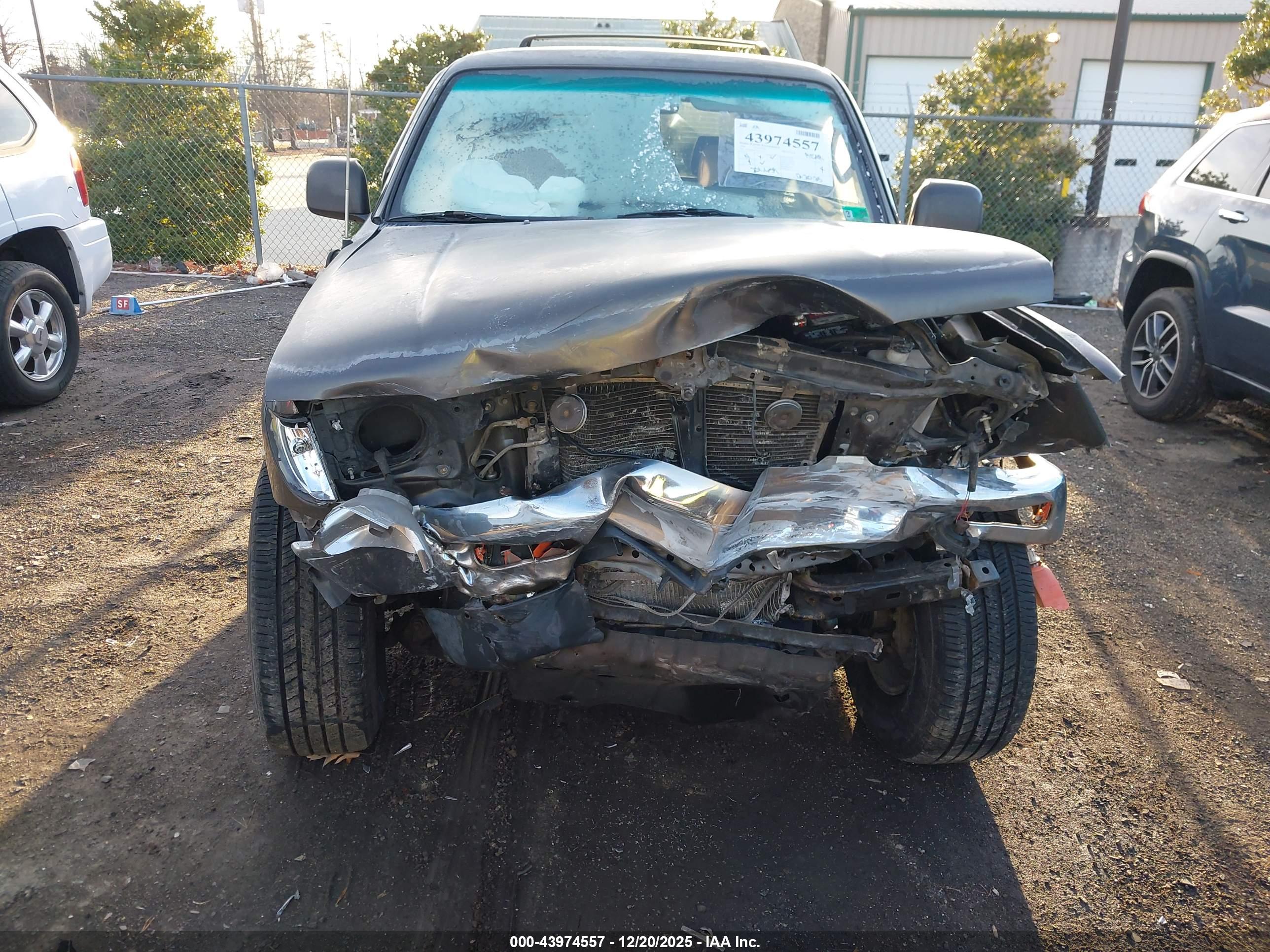 TOYOTA 4RUNNER image 6