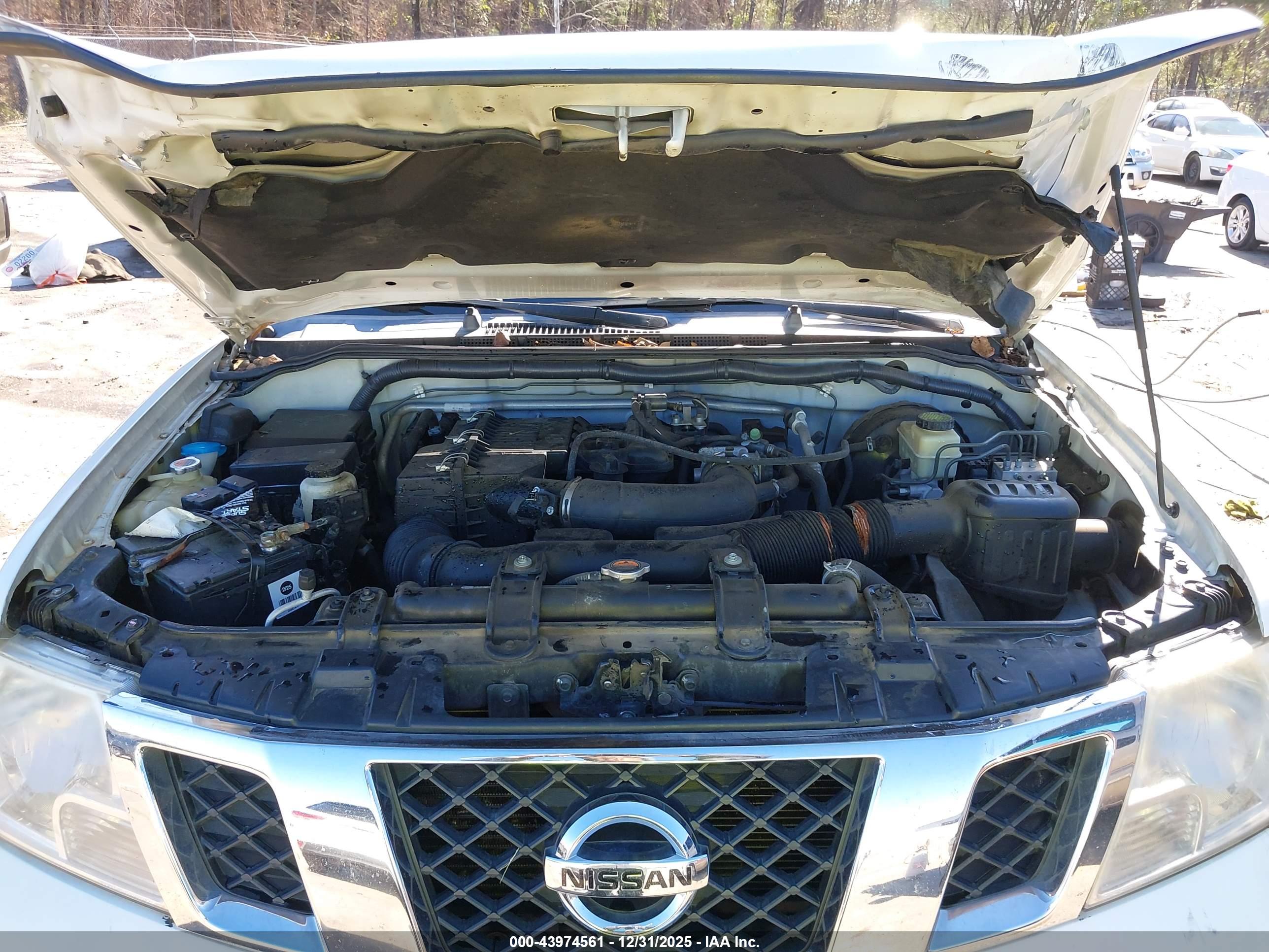 NISSAN FRONTIER image 10