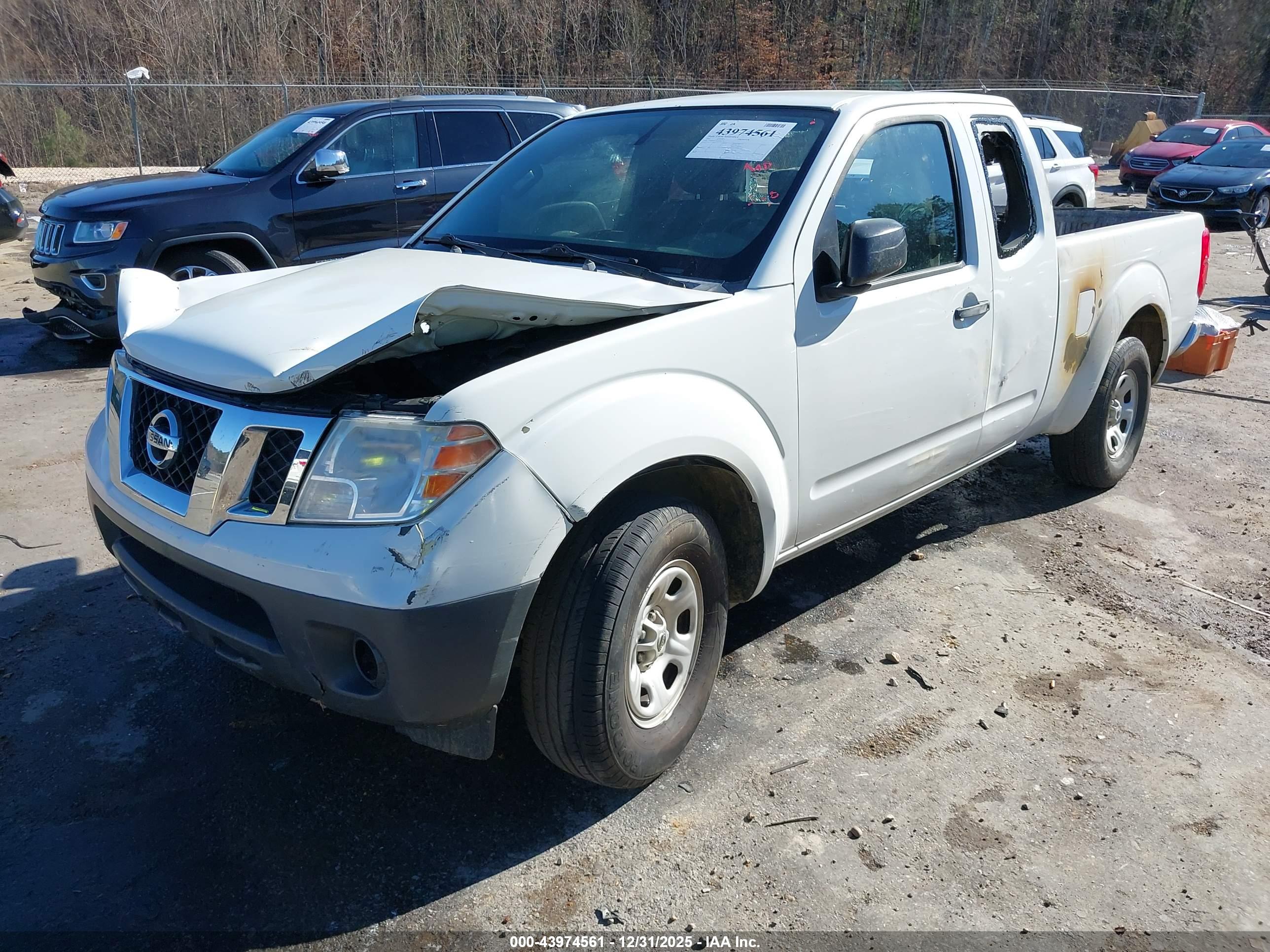 NISSAN FRONTIER image 2