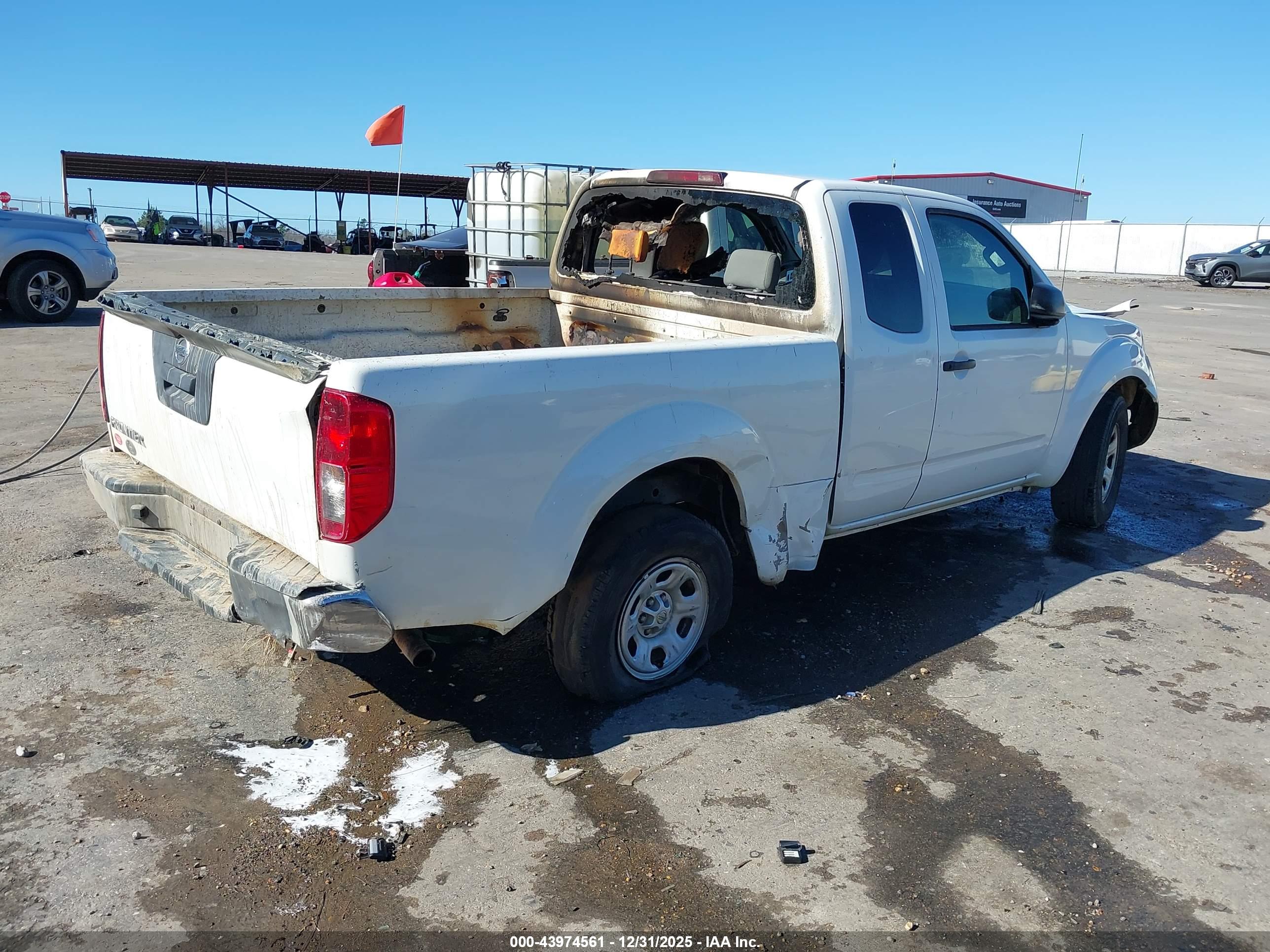 NISSAN FRONTIER image 4