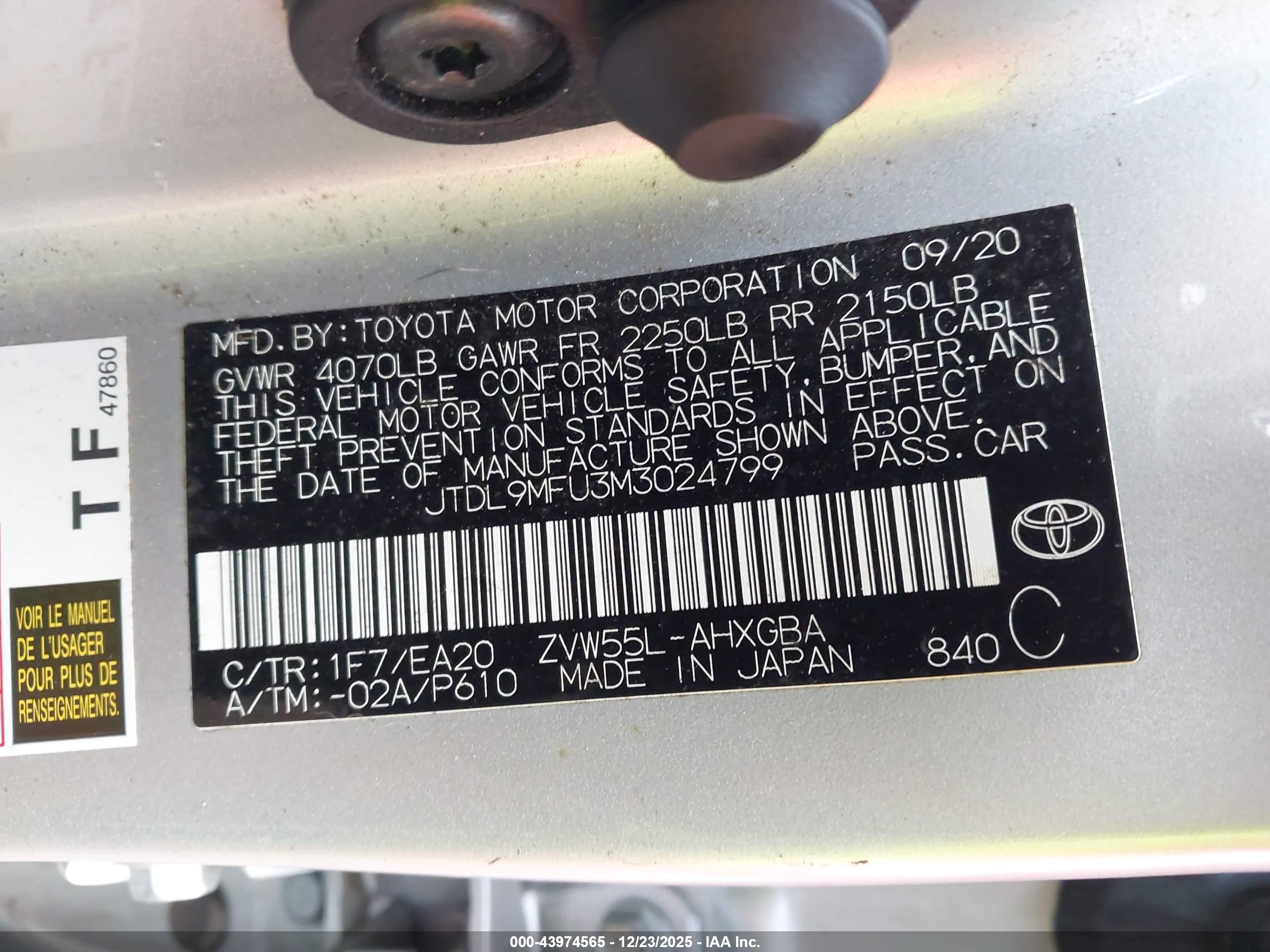 TOYOTA PRIUS image 9
