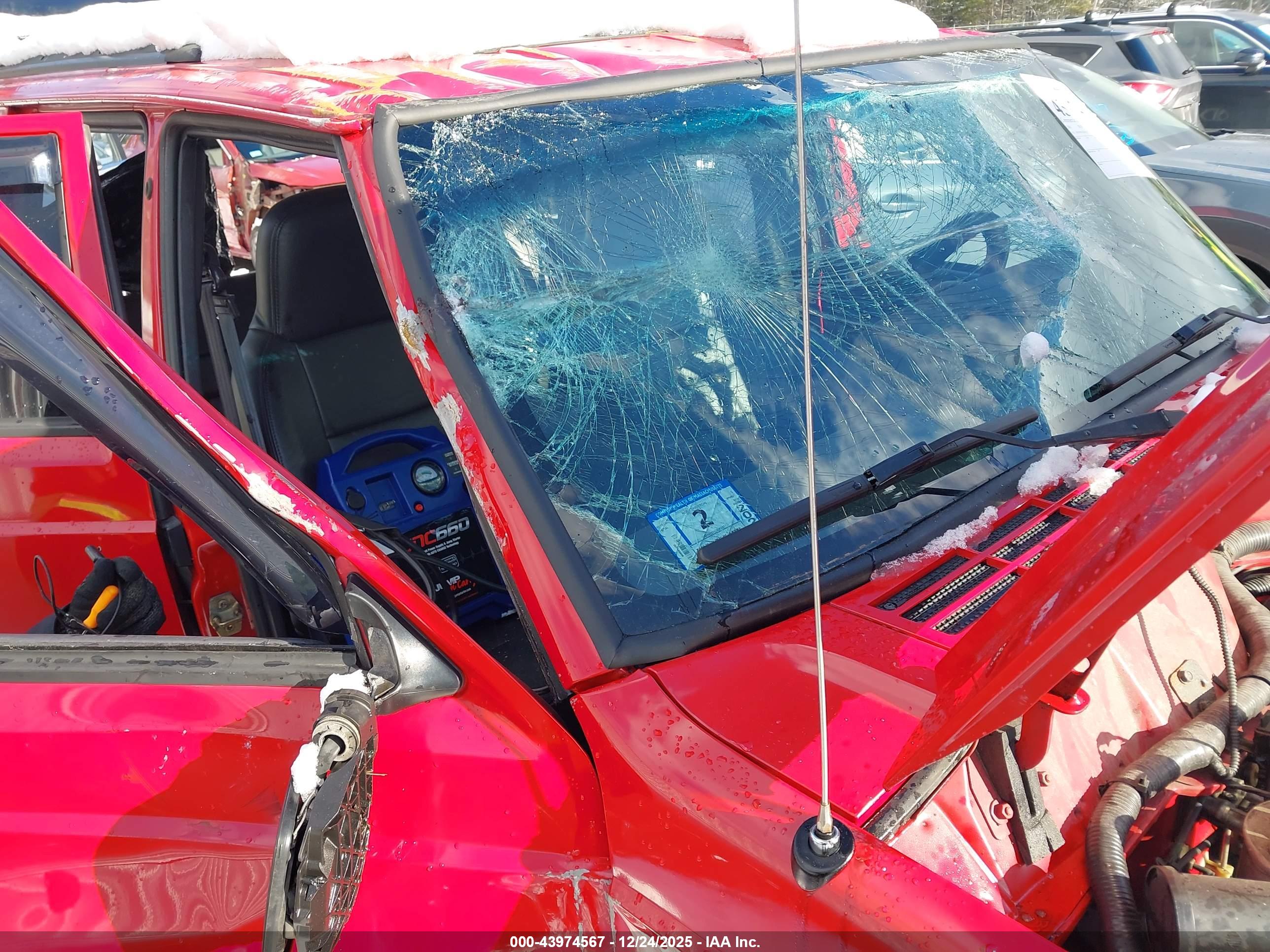 JEEP CHEROKEE image 6