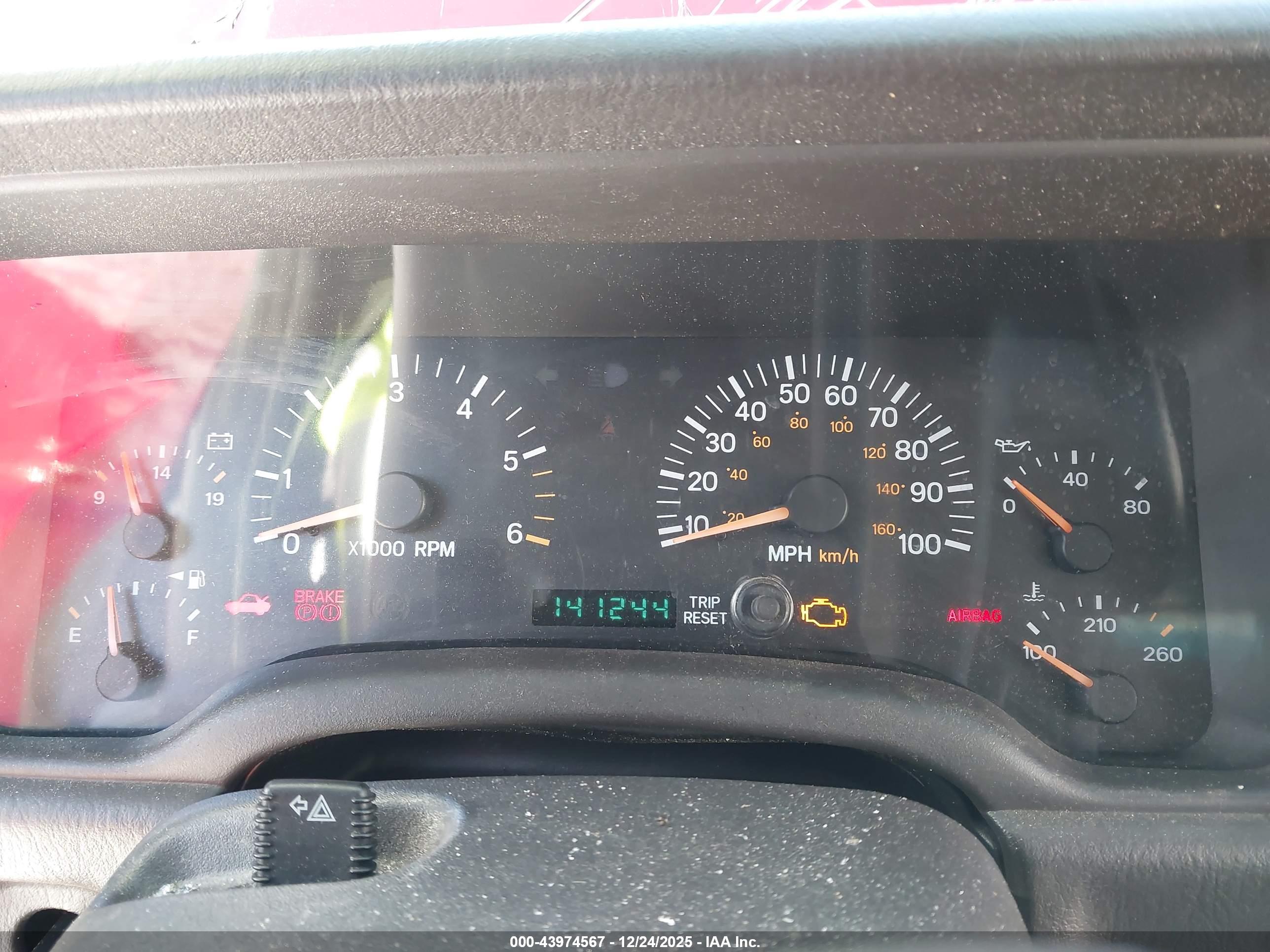 JEEP CHEROKEE image 7