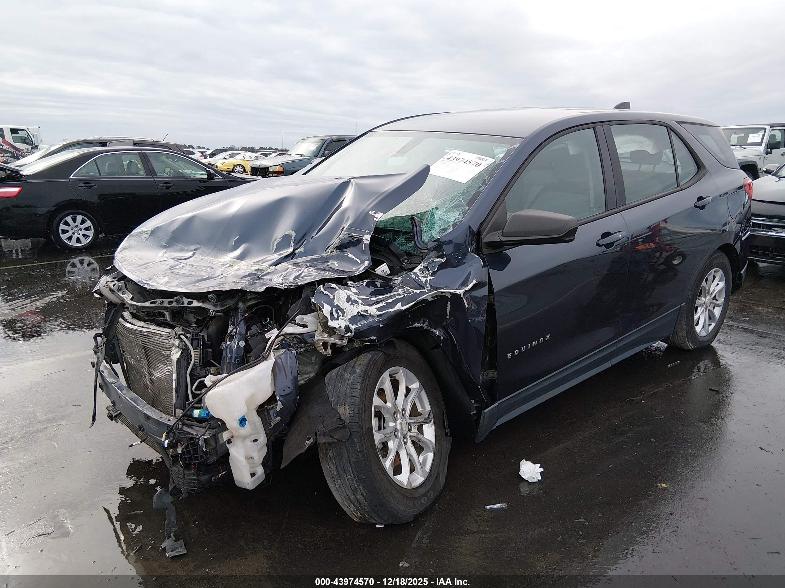 CHEVROLET EQUINOX image 2