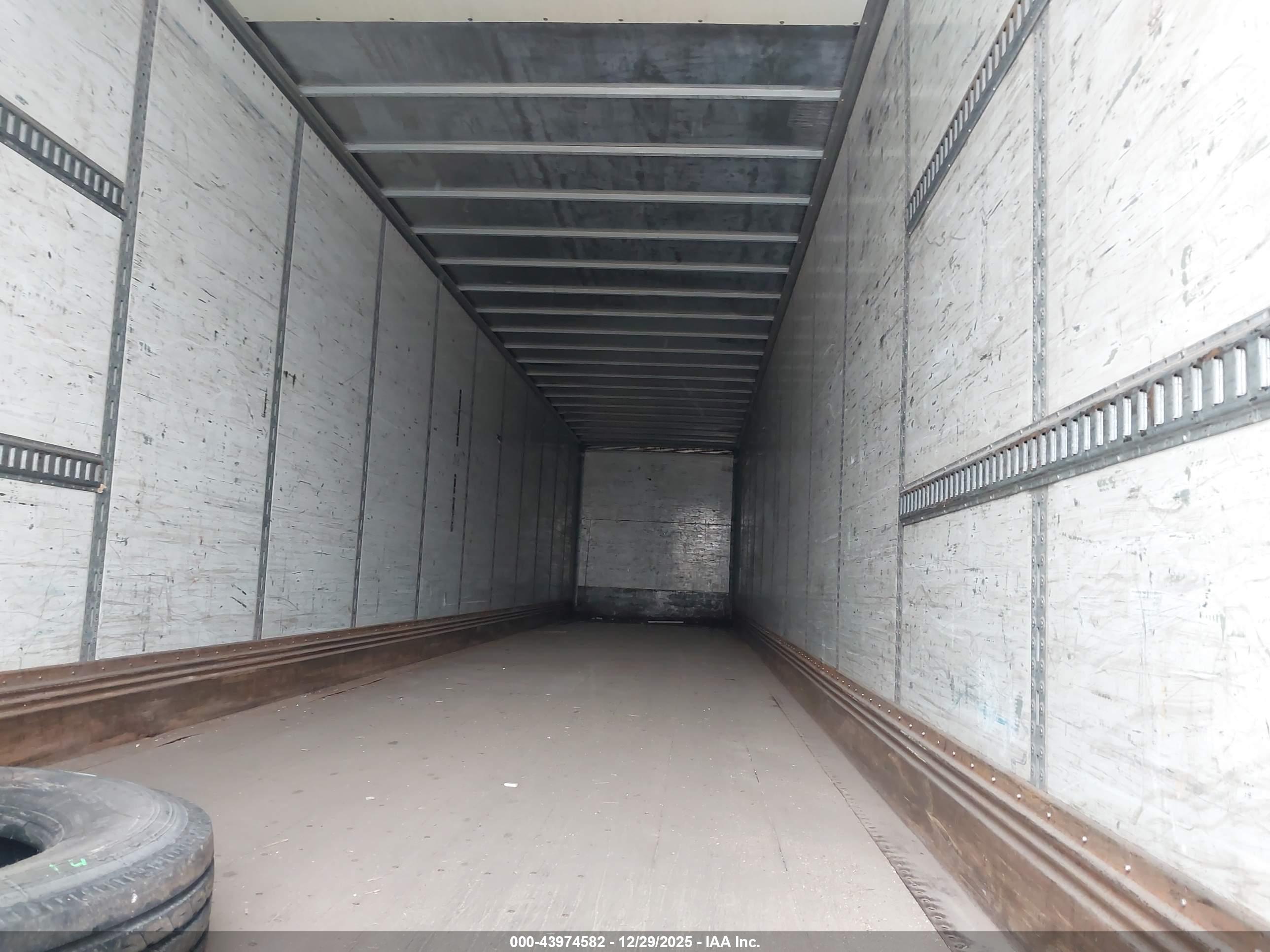 WABASH NATIONAL image 8