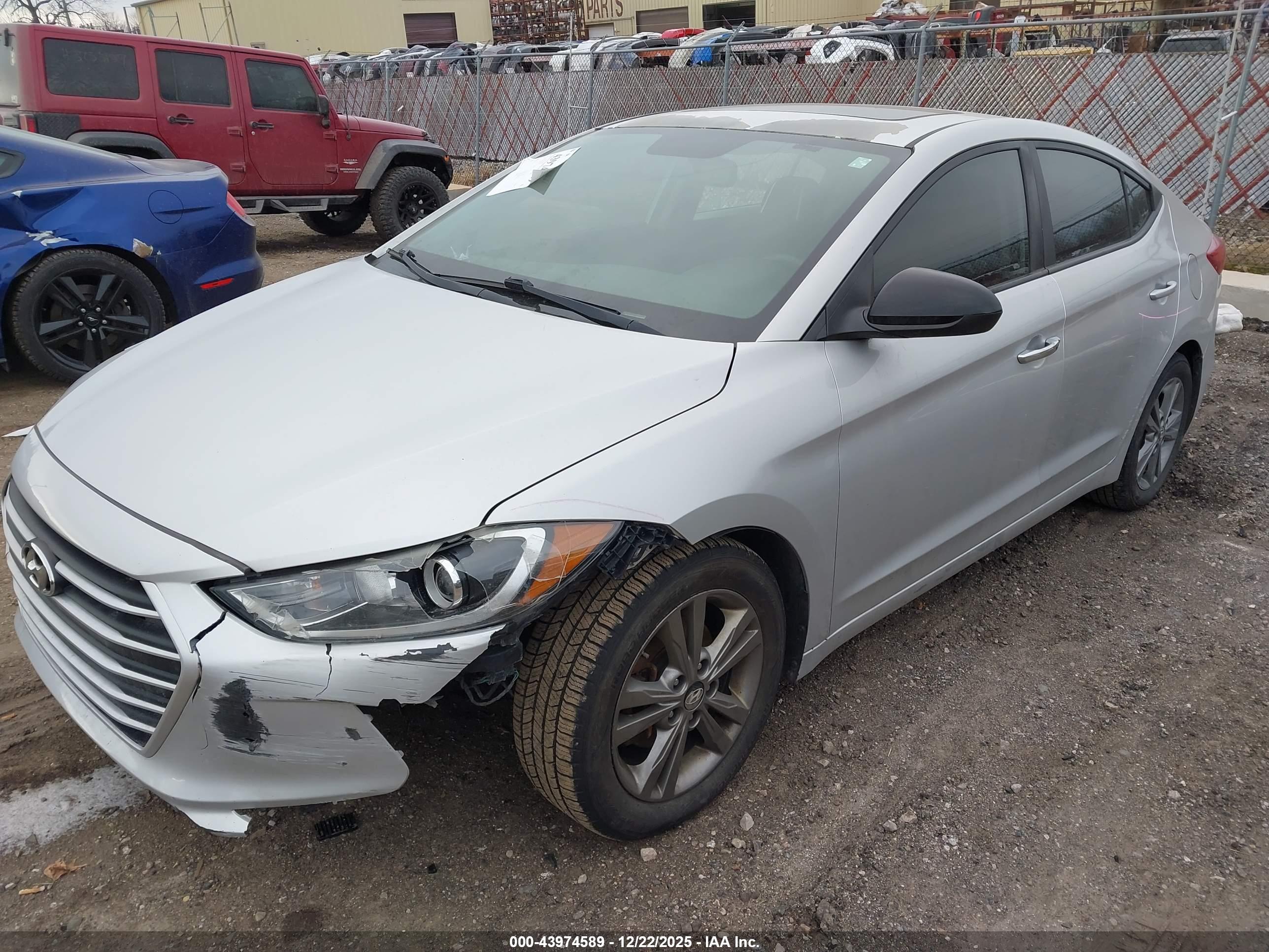 HYUNDAI ELANTRA image 2