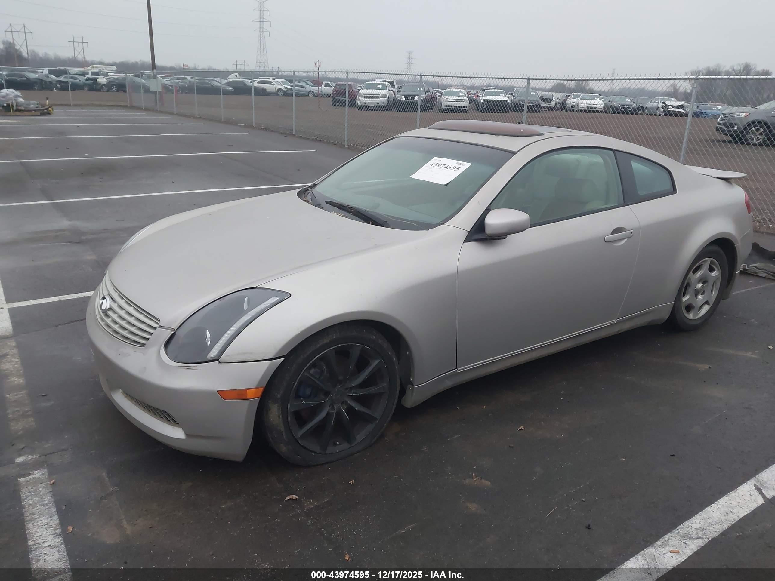 INFINITI G35 image 2