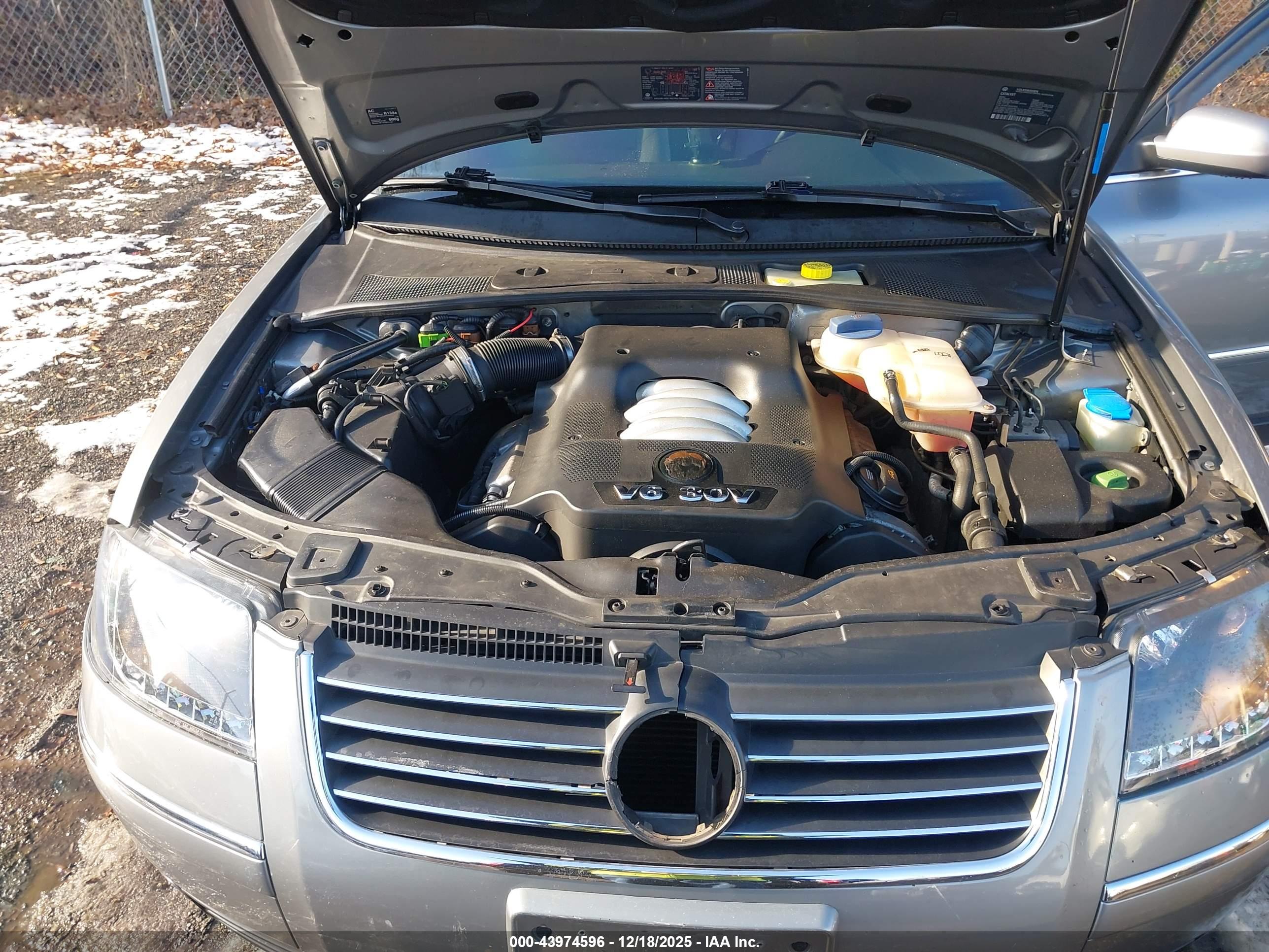 VOLKSWAGEN PASSAT image 10