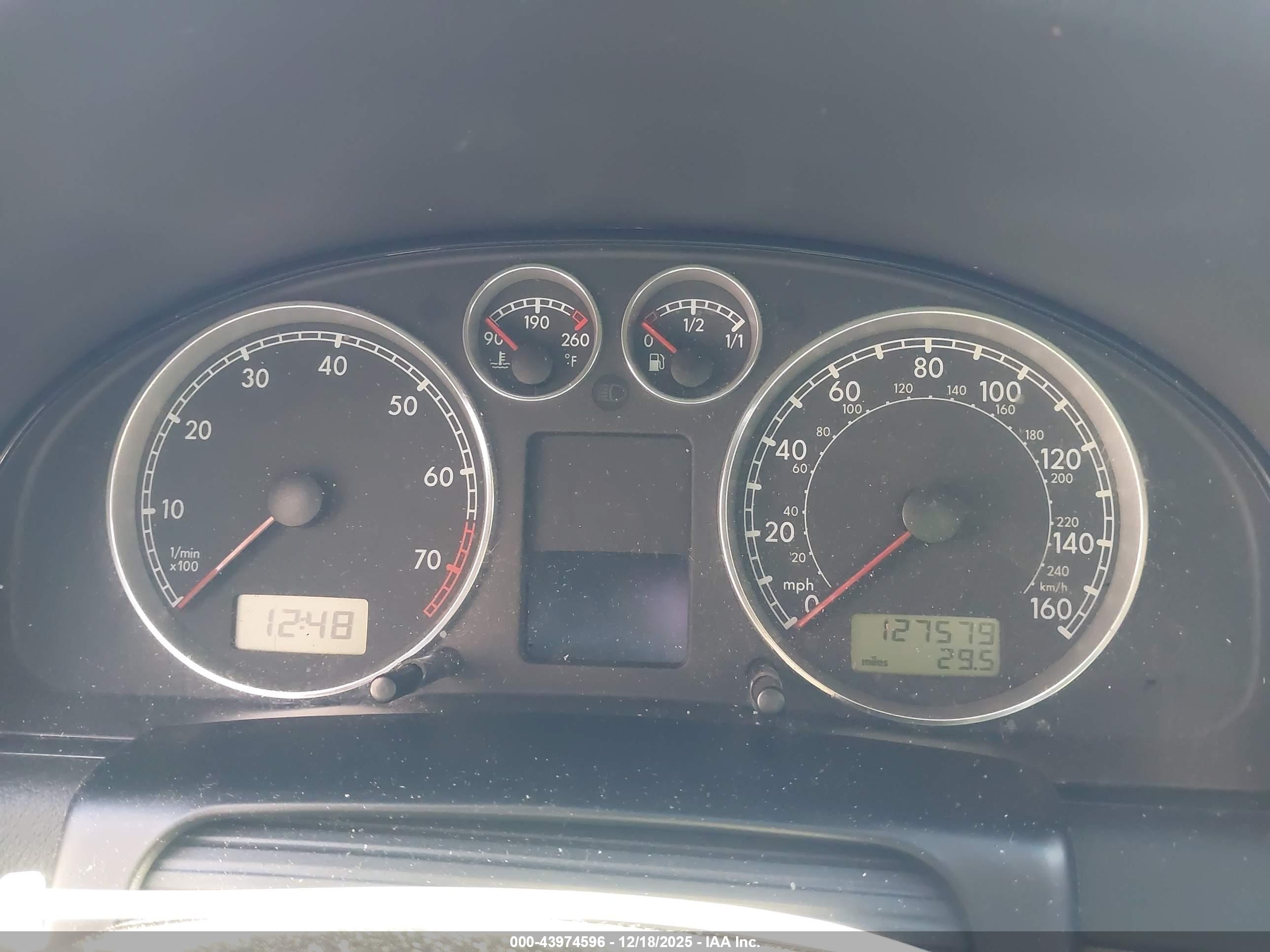 VOLKSWAGEN PASSAT image 7
