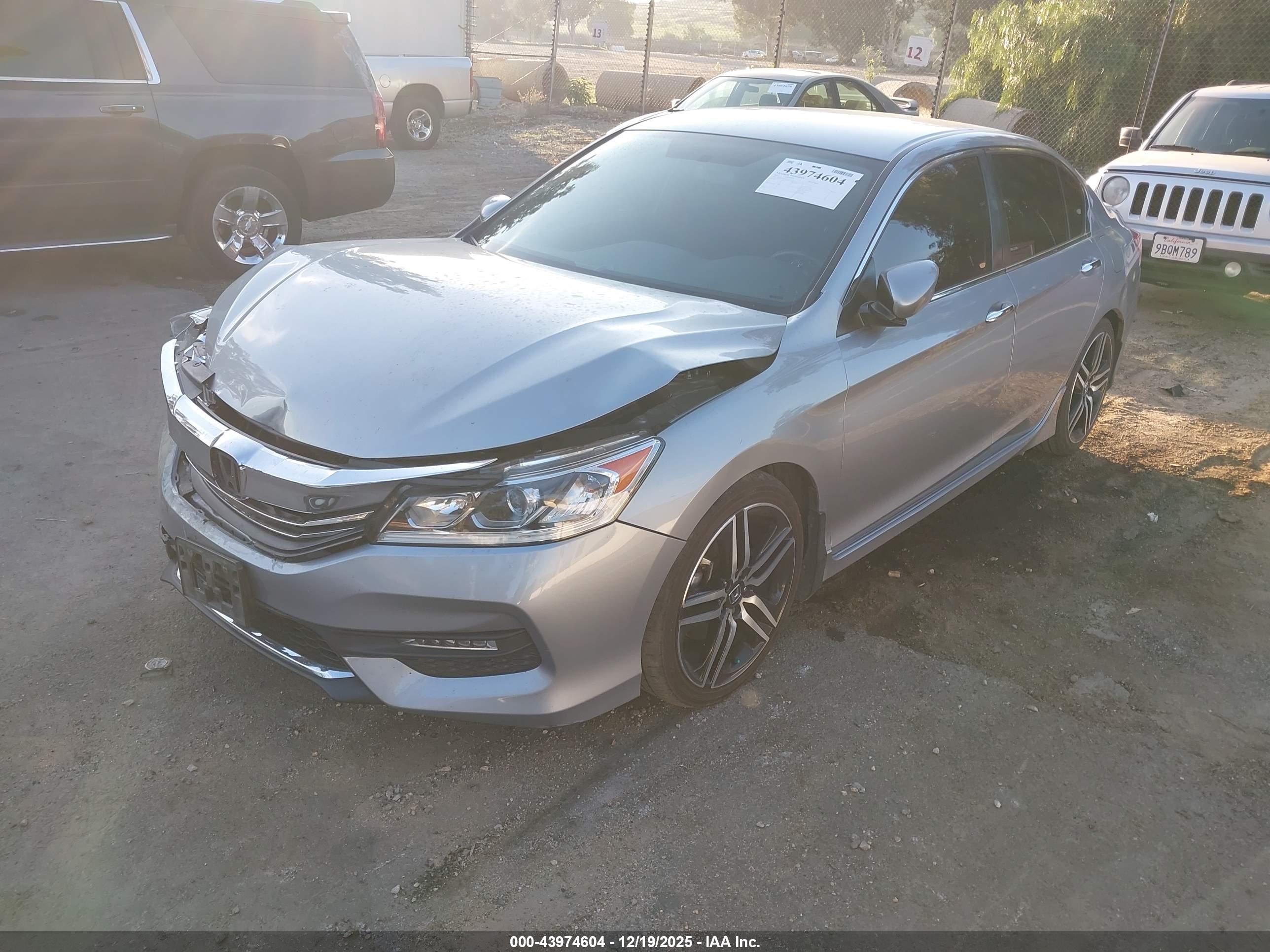 HONDA ACCORD image 2