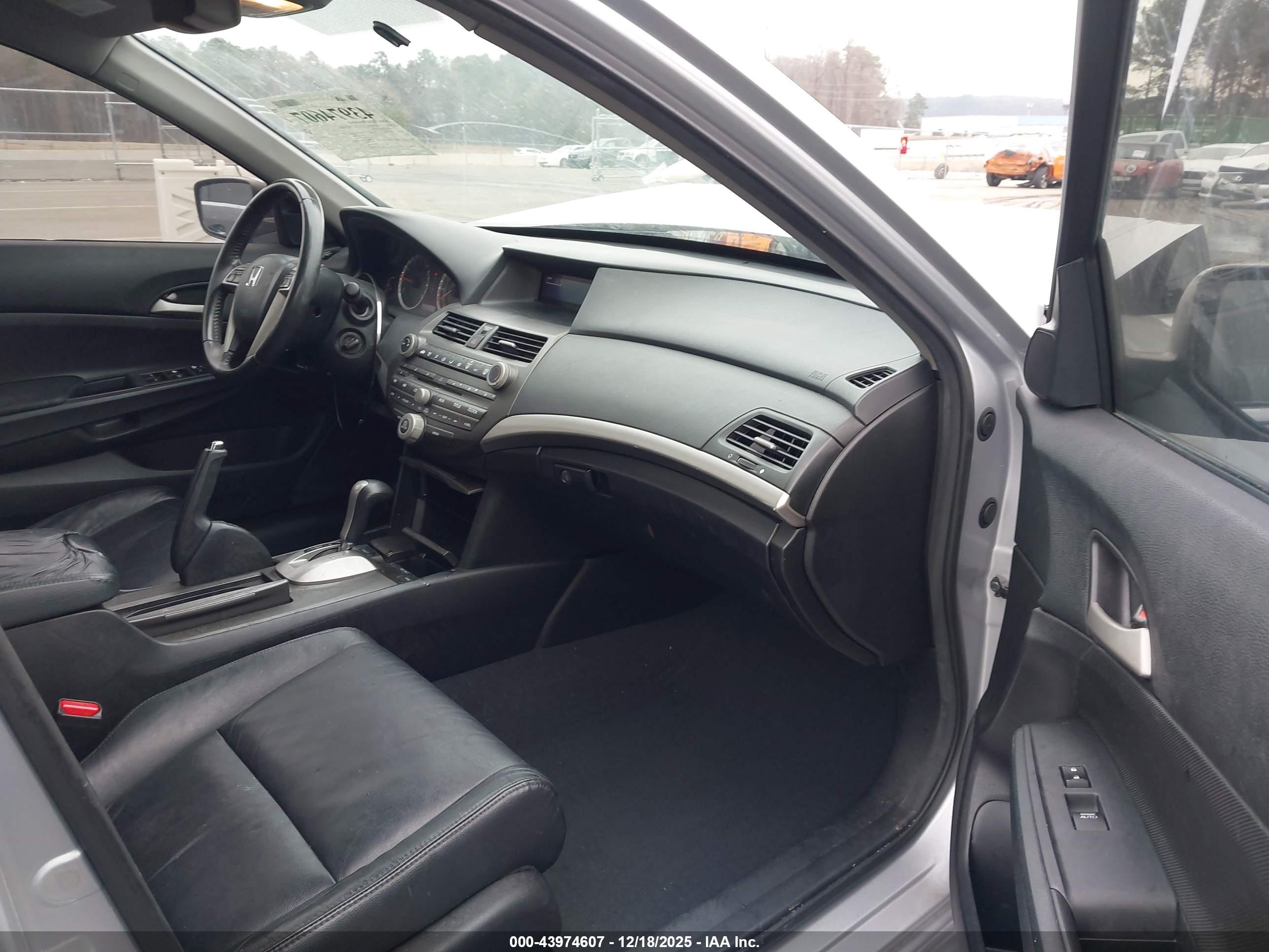 HONDA ACCORD image 5
