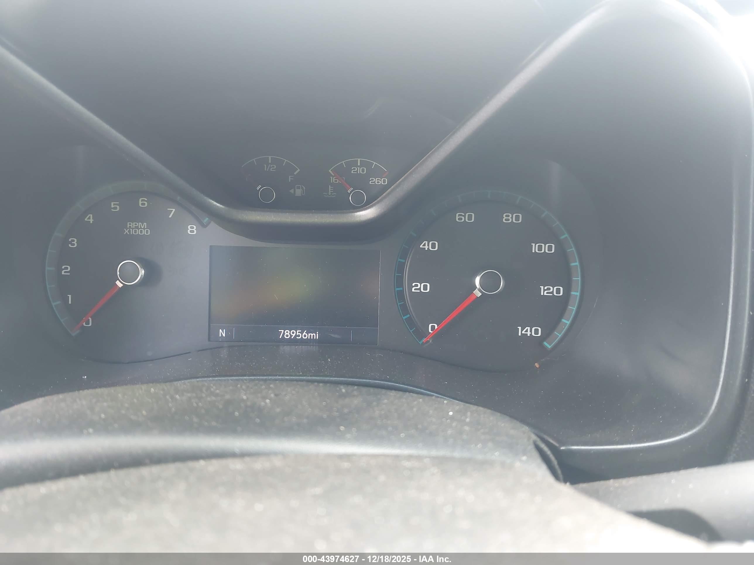 CHEVROLET COLORADO image 7