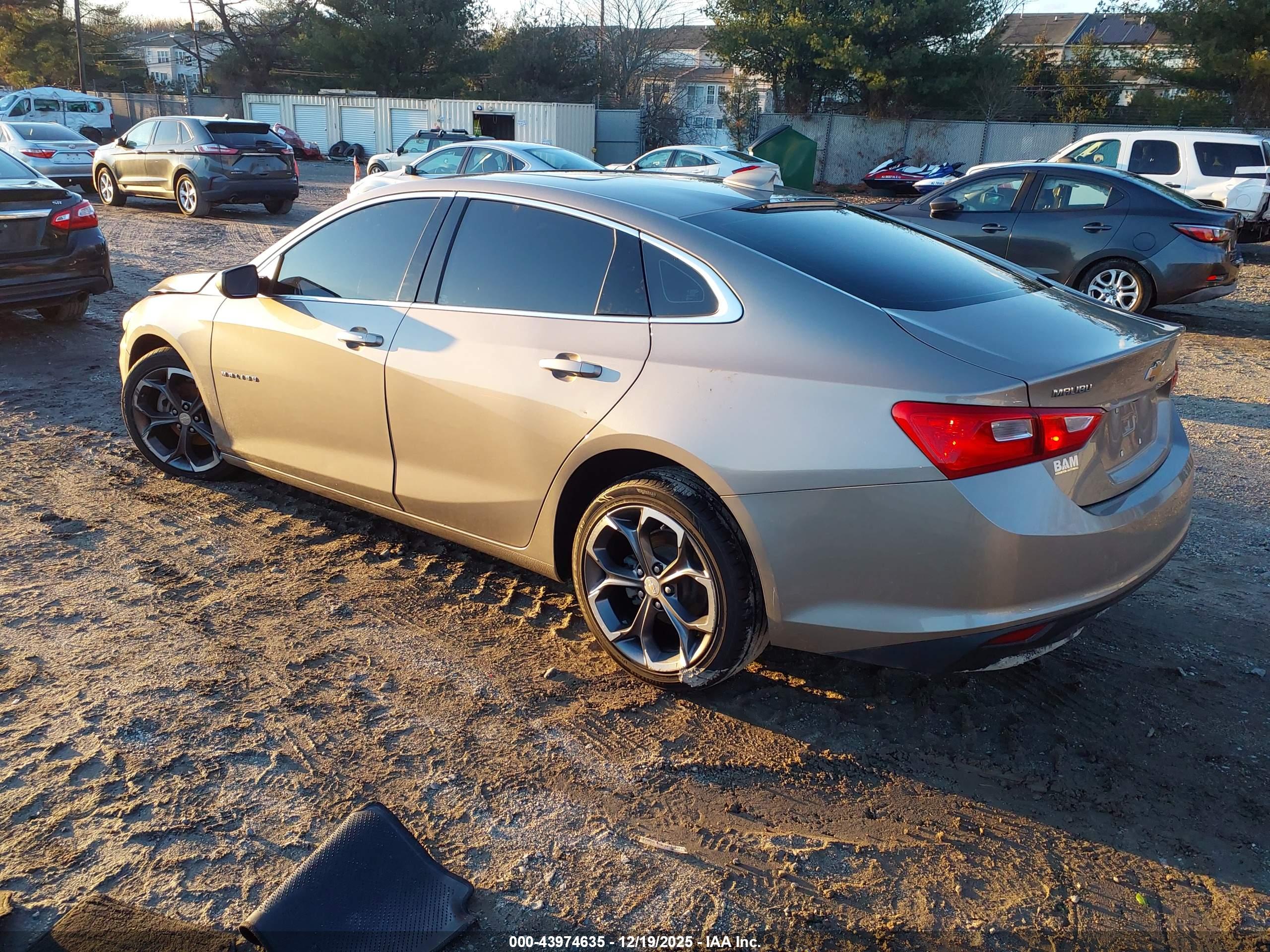 CHEVROLET MALIBU image 3