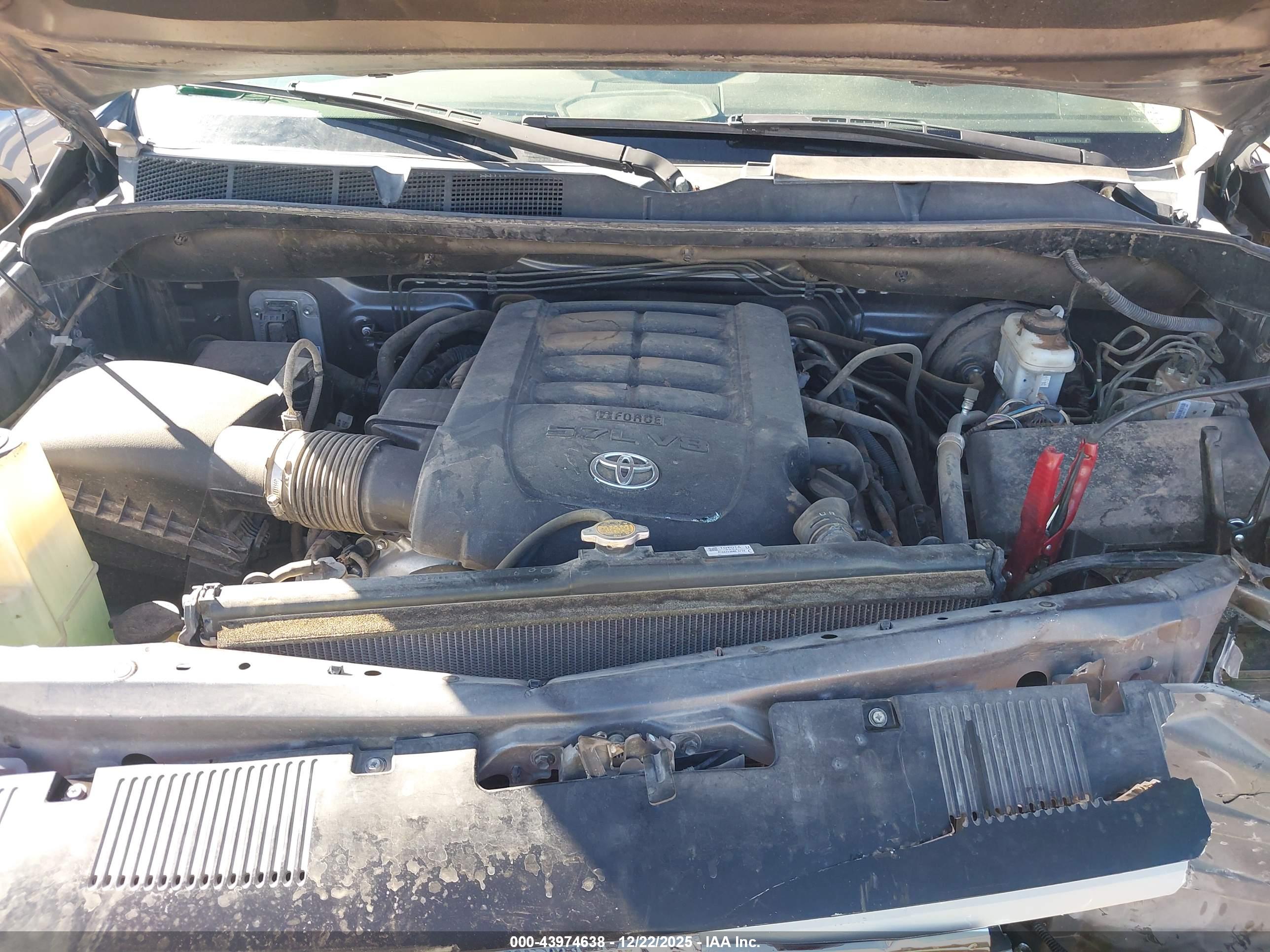 TOYOTA TUNDRA image 10