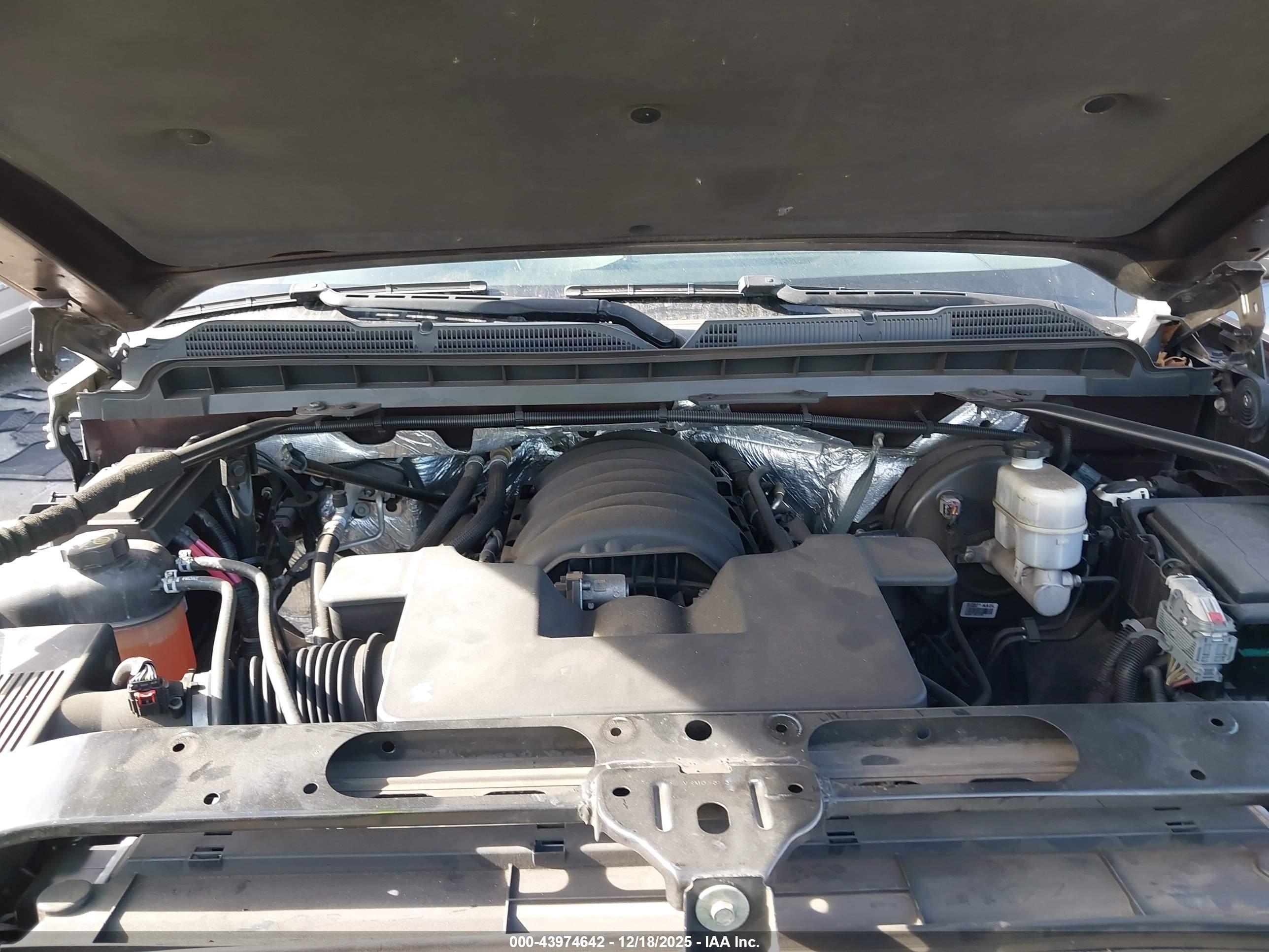 CHEVROLET SILVERADO image 10