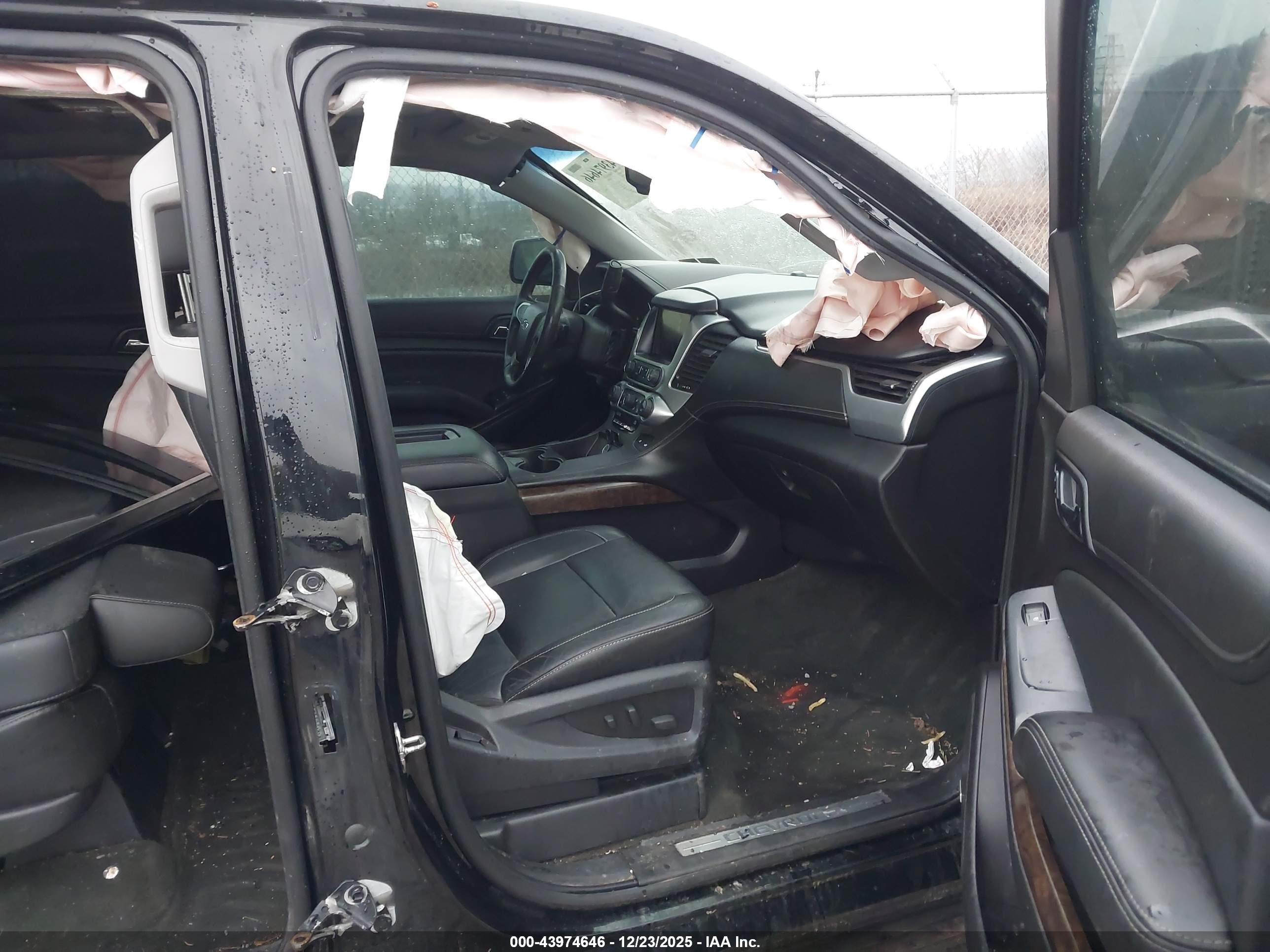 CHEVROLET TAHOE image 5