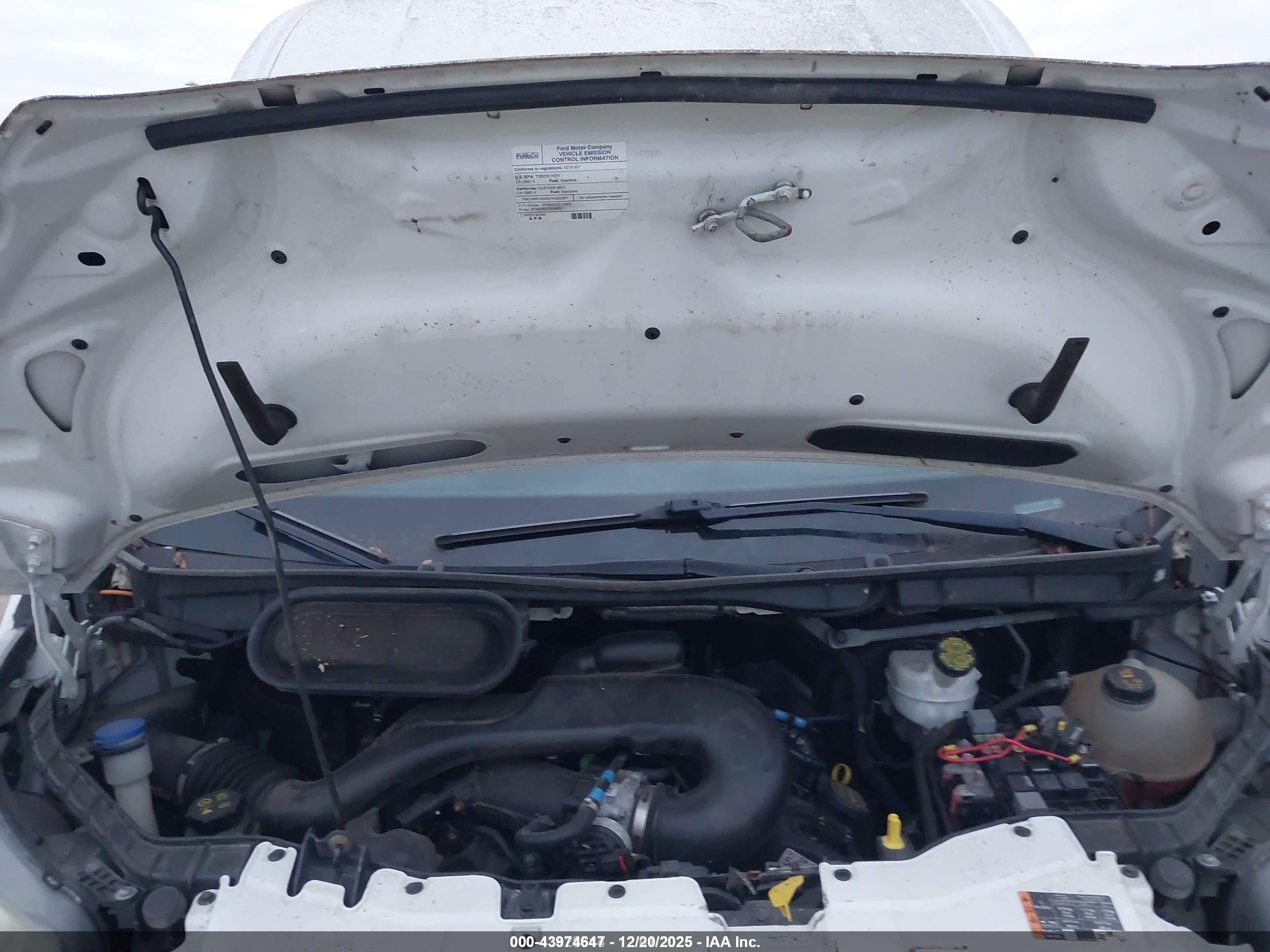 FORD TRANSIT-250 image 10