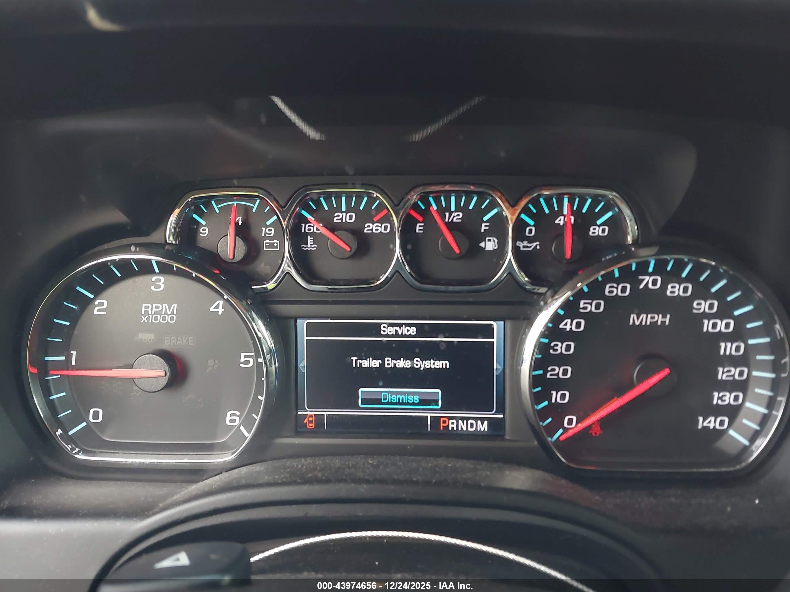 CHEVROLET TAHOE image 7