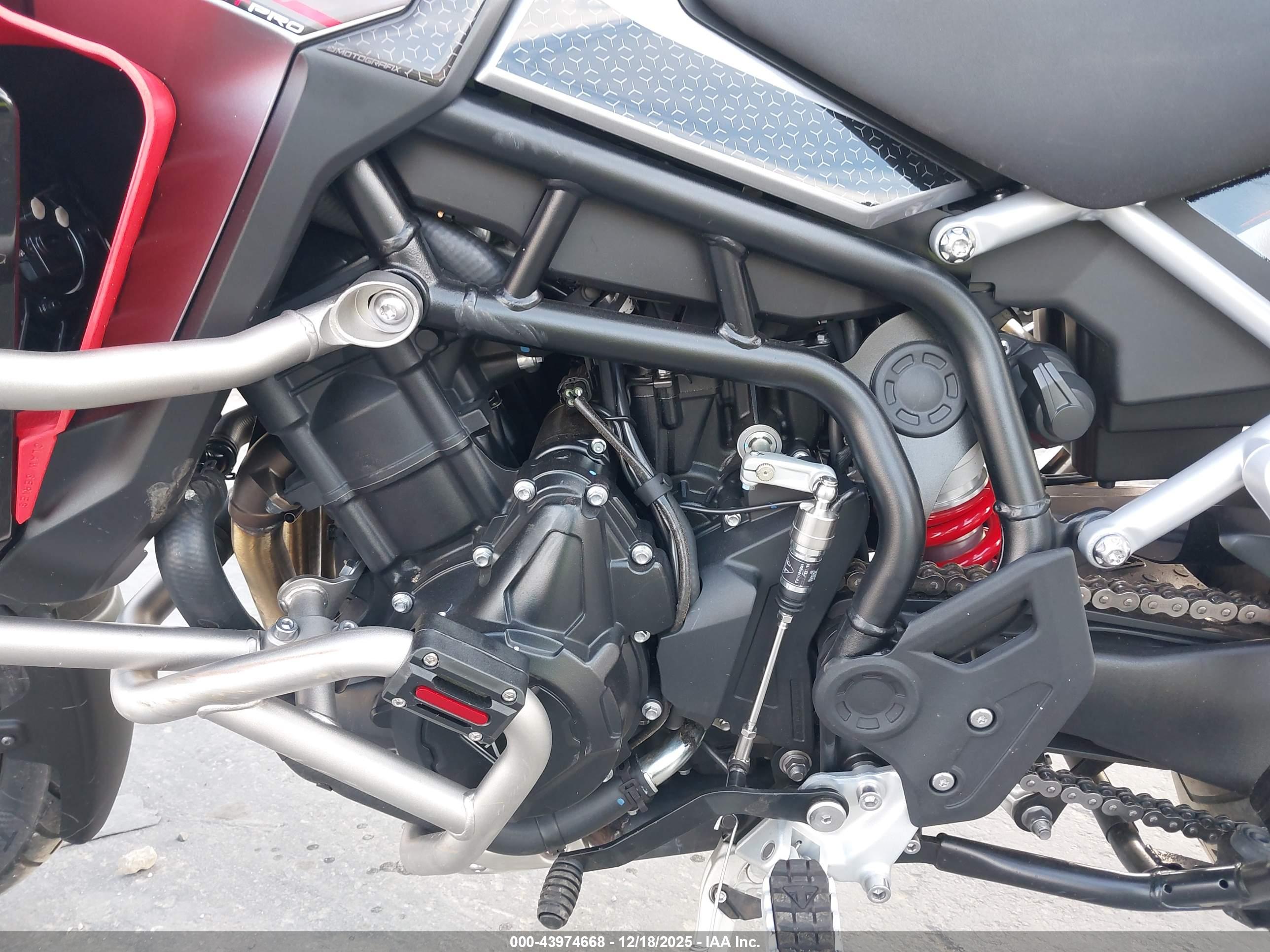 TRIUMPH MOTORCYCLE image 9