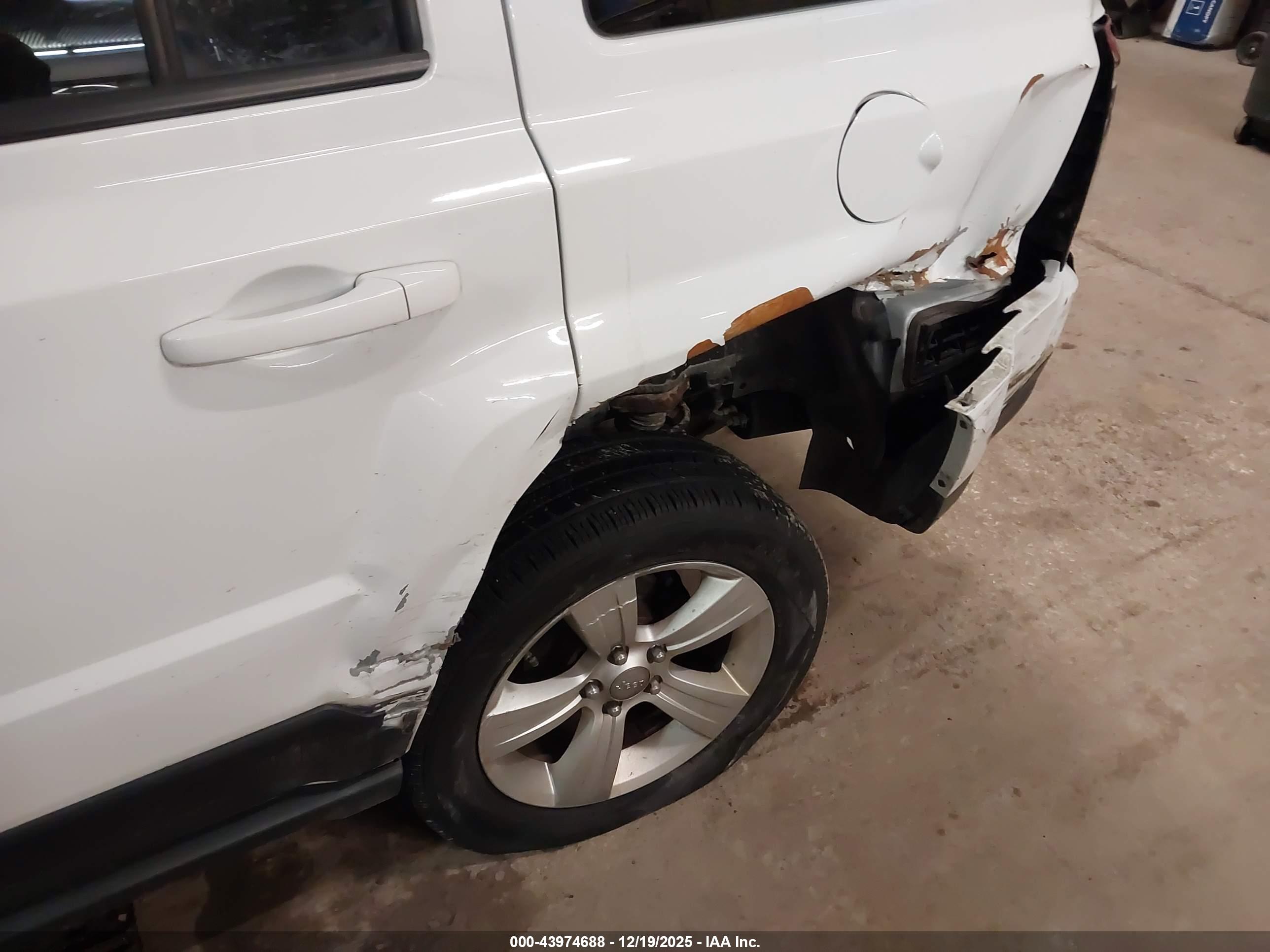 JEEP PATRIOT image 6